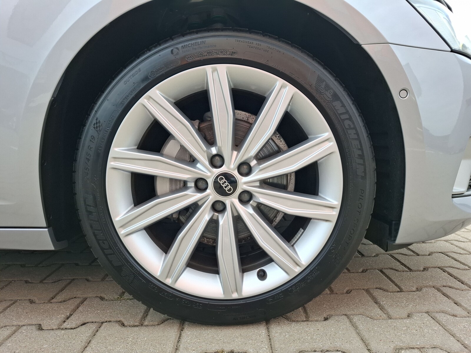 Audi A6 Limousine - zdjęcie 10