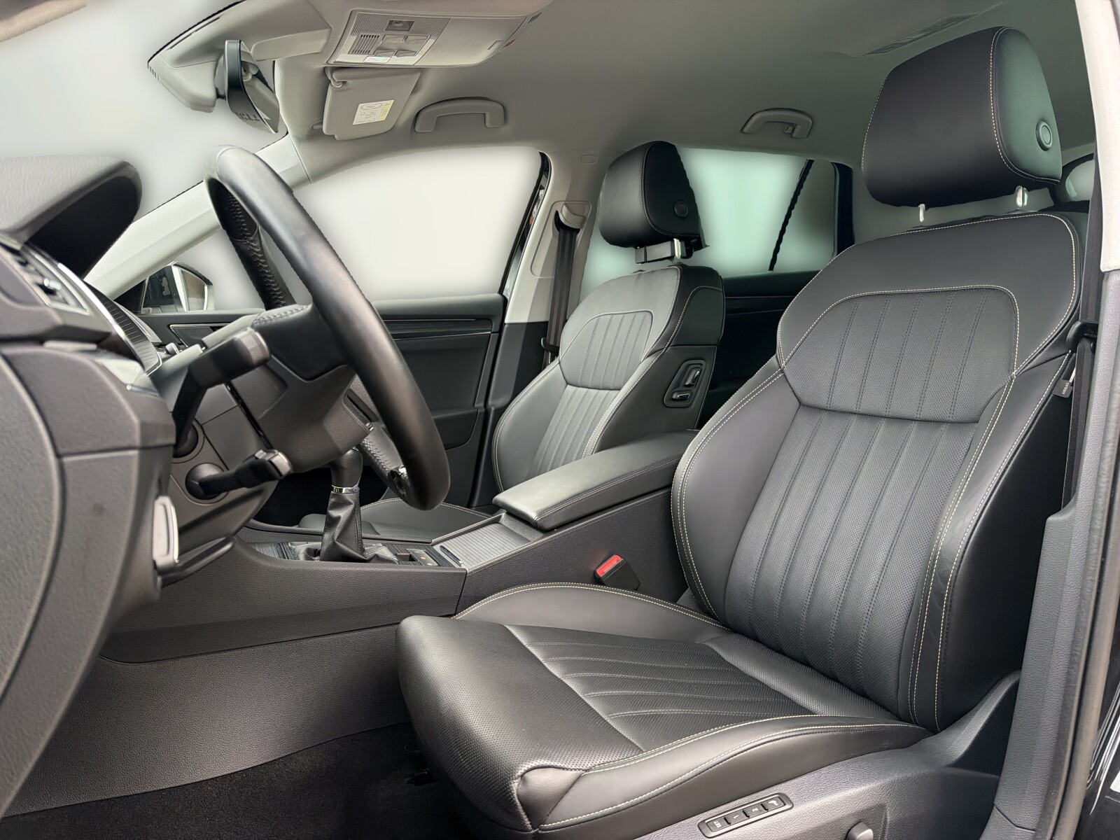 Škoda Superb Combi - zdjęcie 10