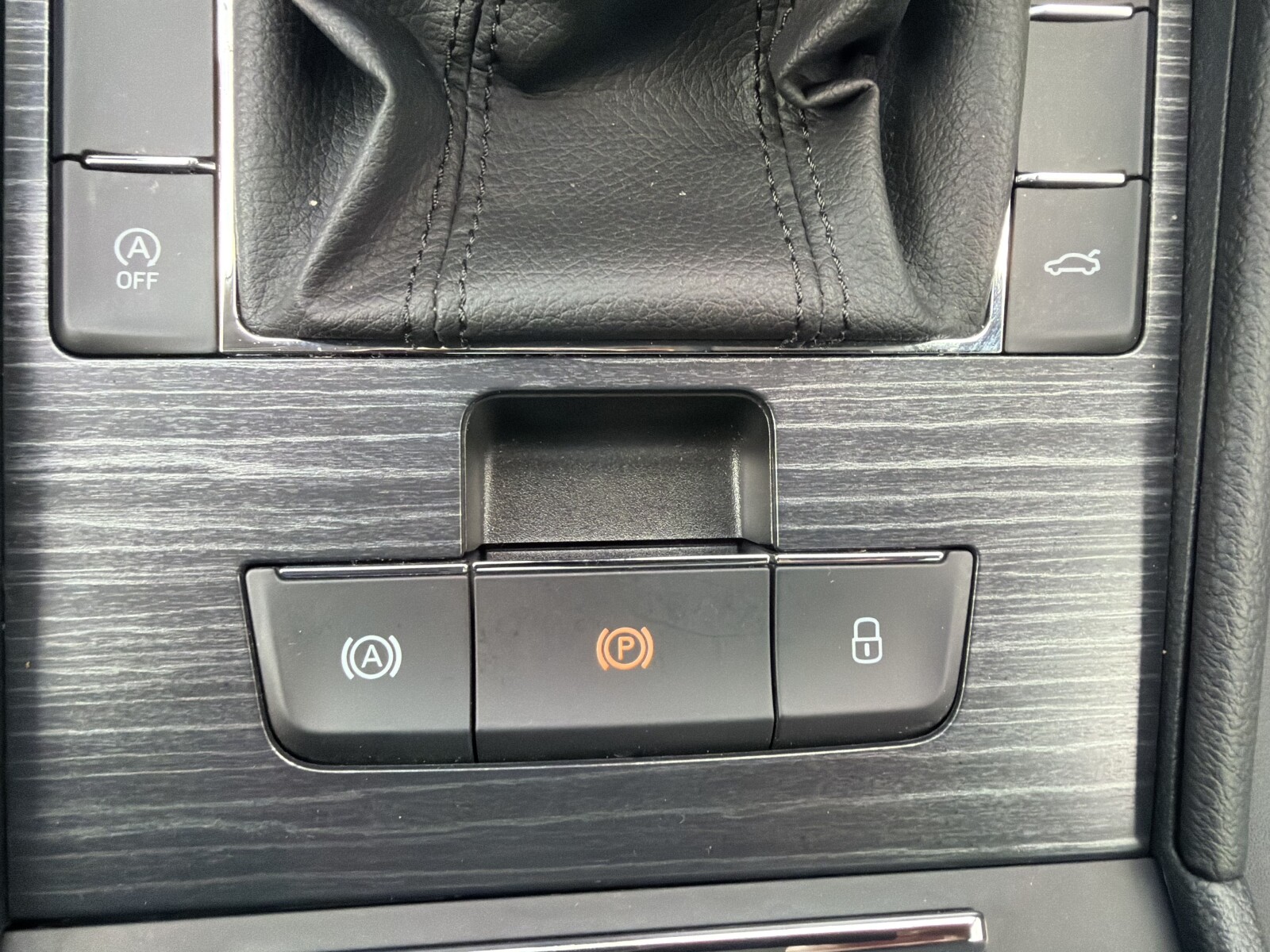 Škoda Superb Combi - zdjęcie 26