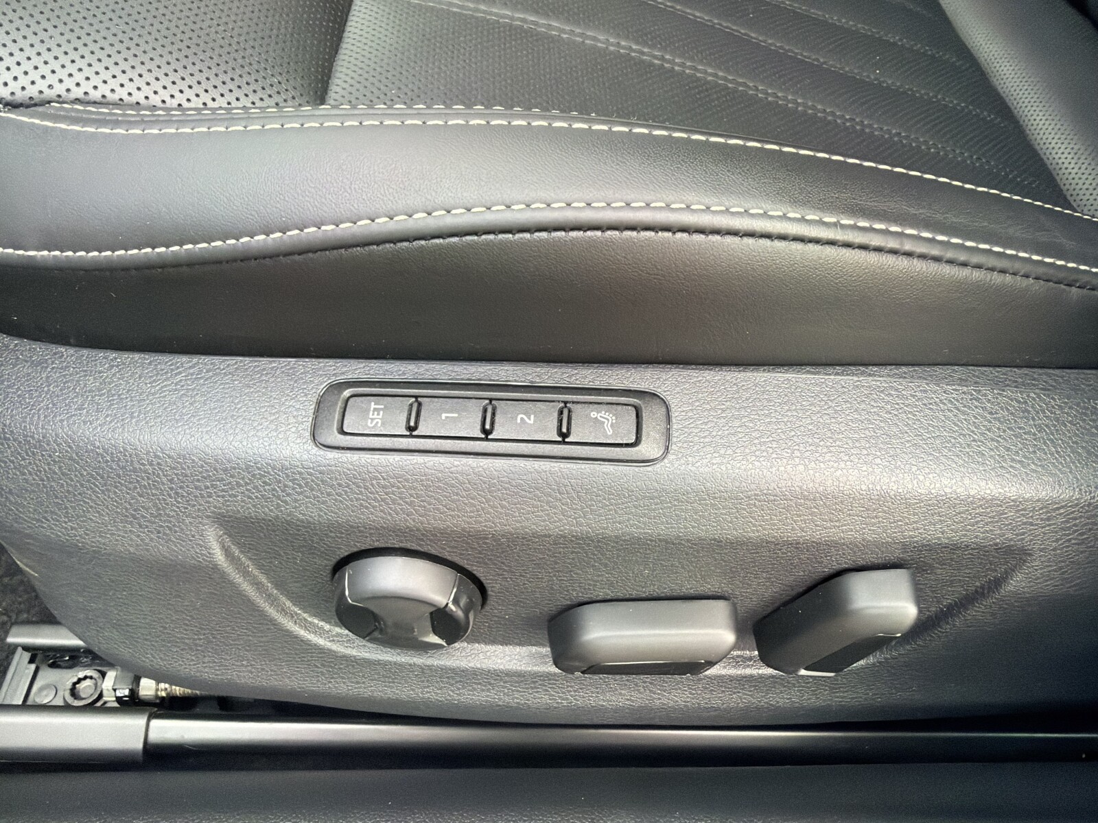 Škoda Superb Combi - zdjęcie 11