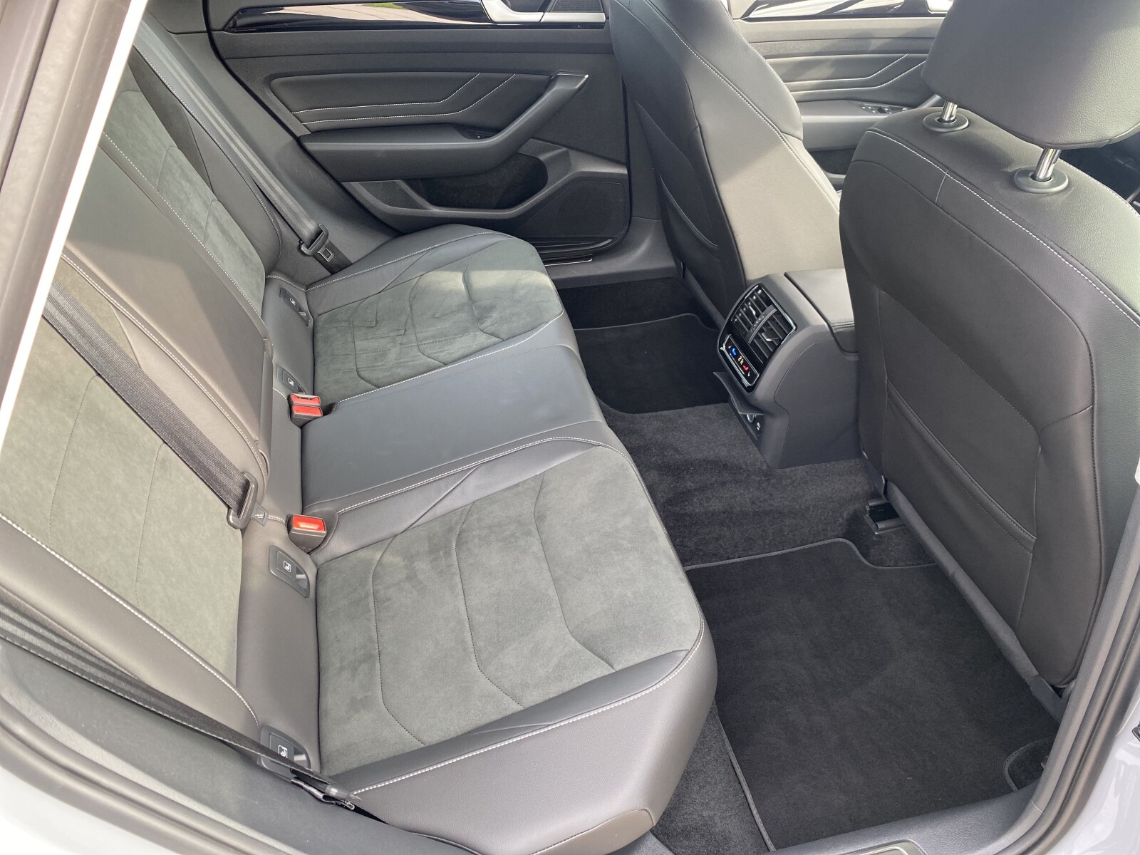 Volkswagen Arteon Shooting Brake - zdjęcie 16