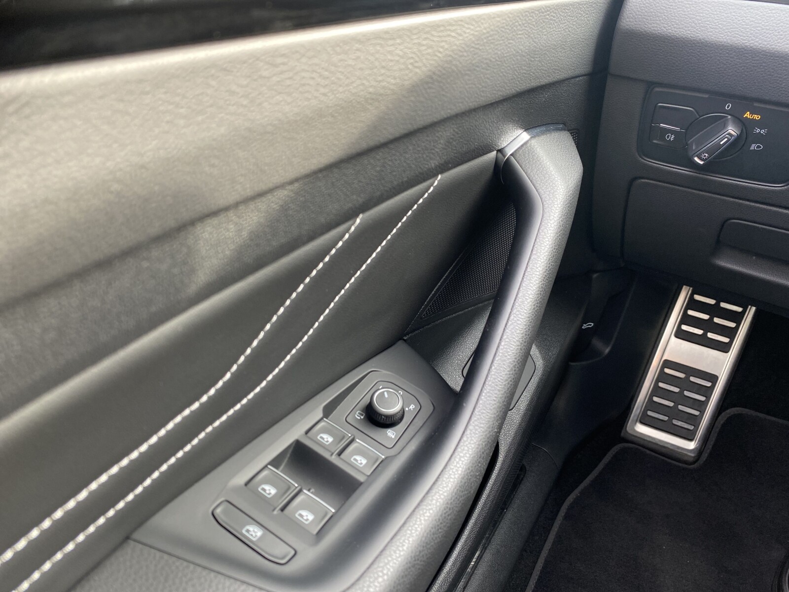 Volkswagen Arteon Shooting Brake - zdjęcie 19