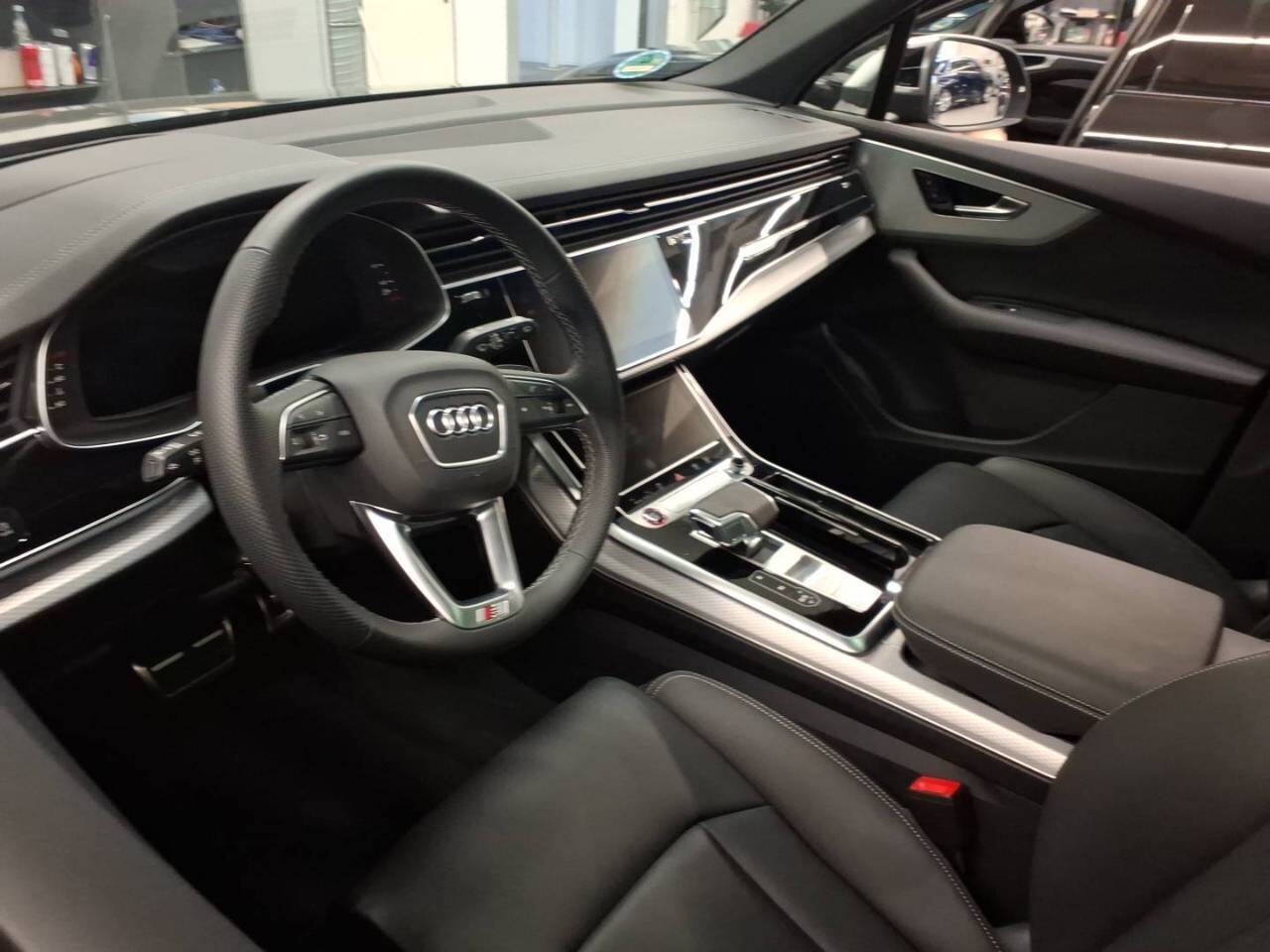 Audi SQ7 - zdjęcie 4