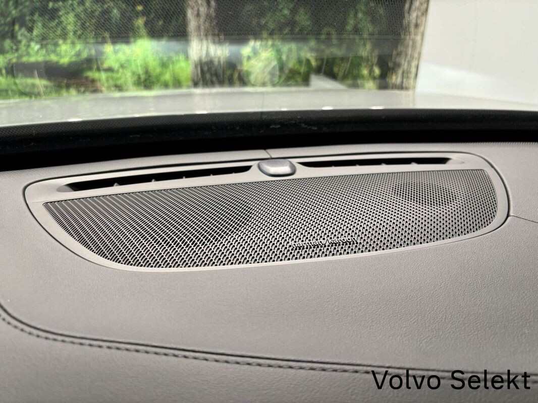Volvo XC 90 - zdjęcie 25