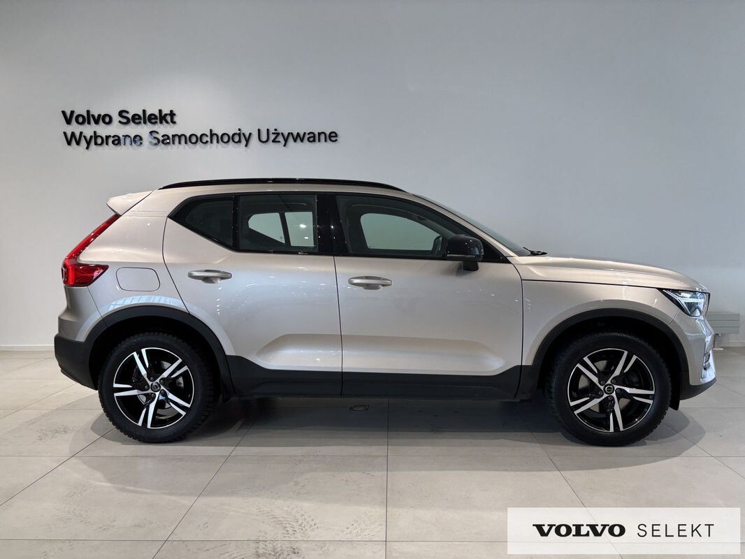 Volvo XC 40 - zdjęcie 22