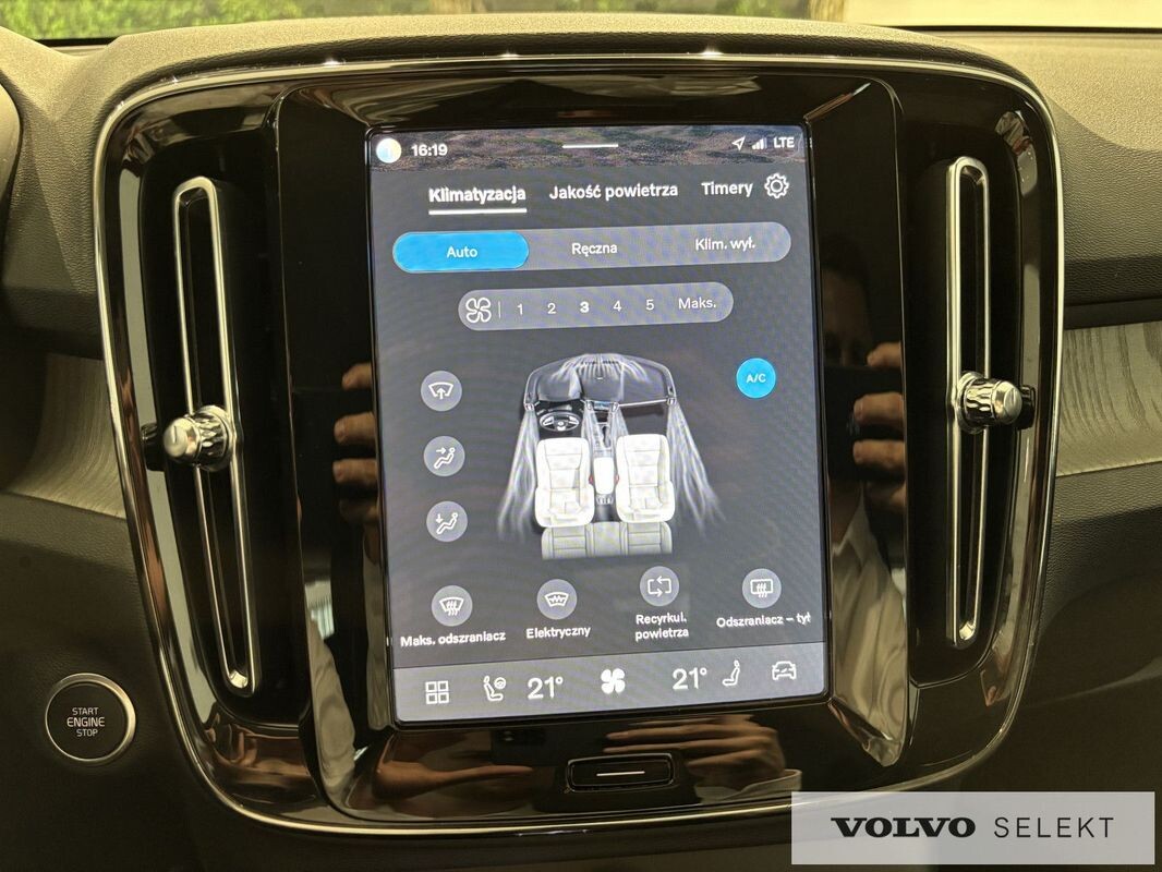 Volvo XC 40 - zdjęcie 15