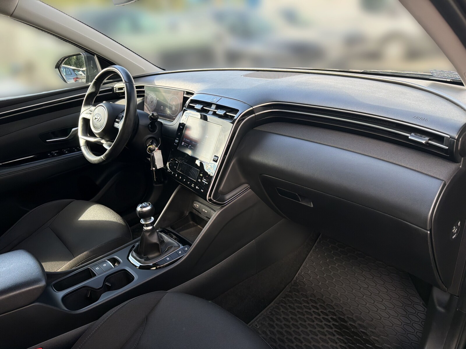 Hyundai Tucson - zdjęcie 17