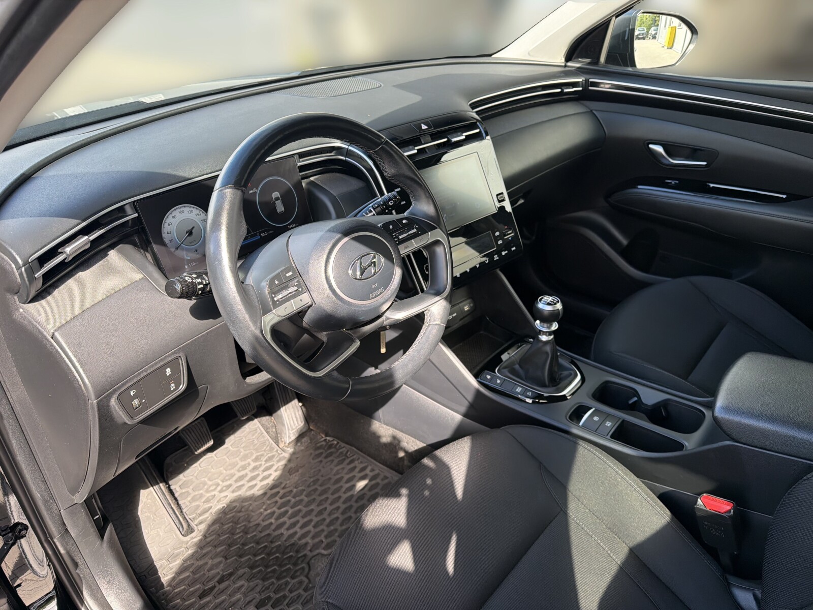 Hyundai Tucson - zdjęcie 9