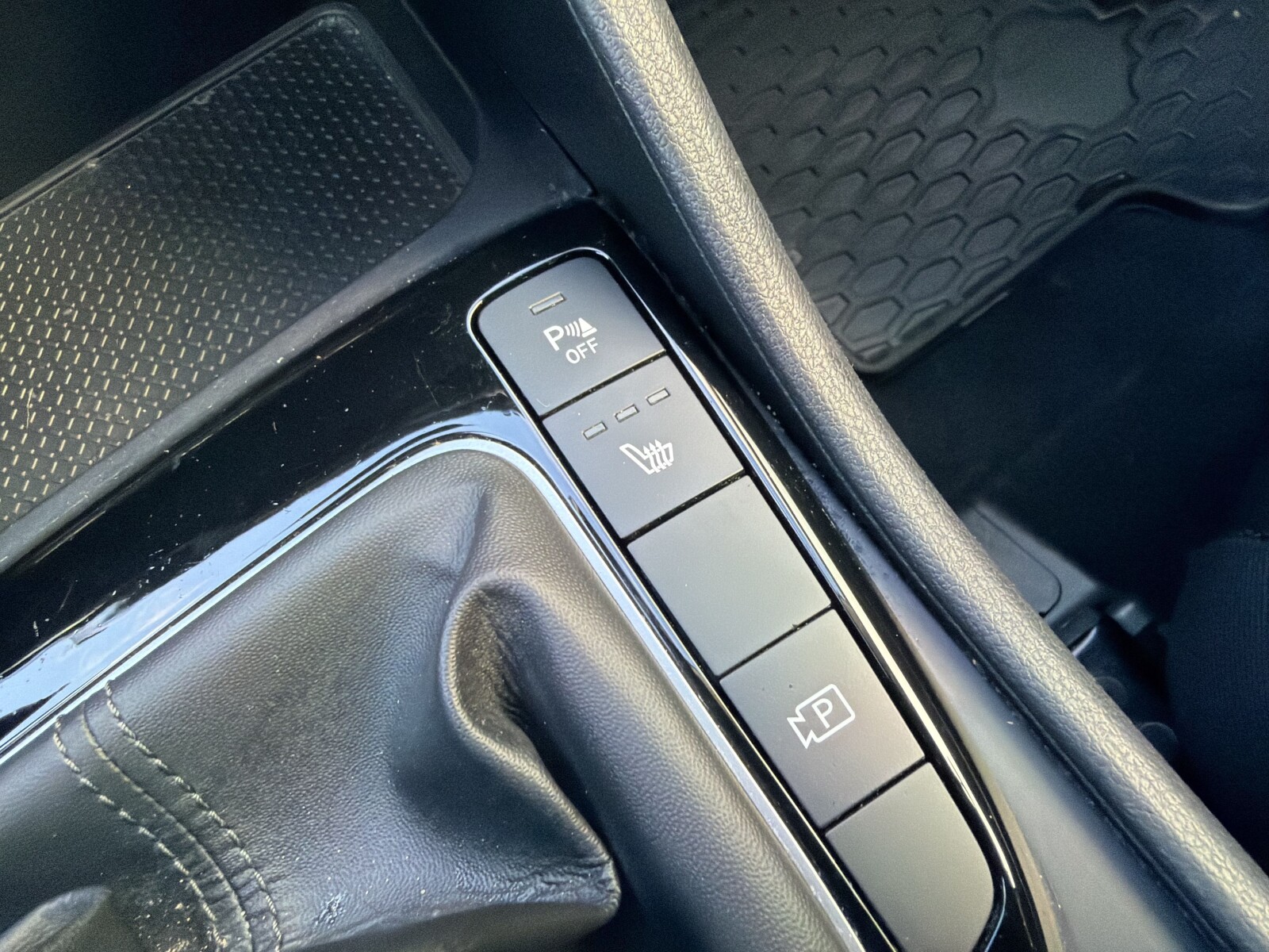 Hyundai Tucson - zdjęcie 23
