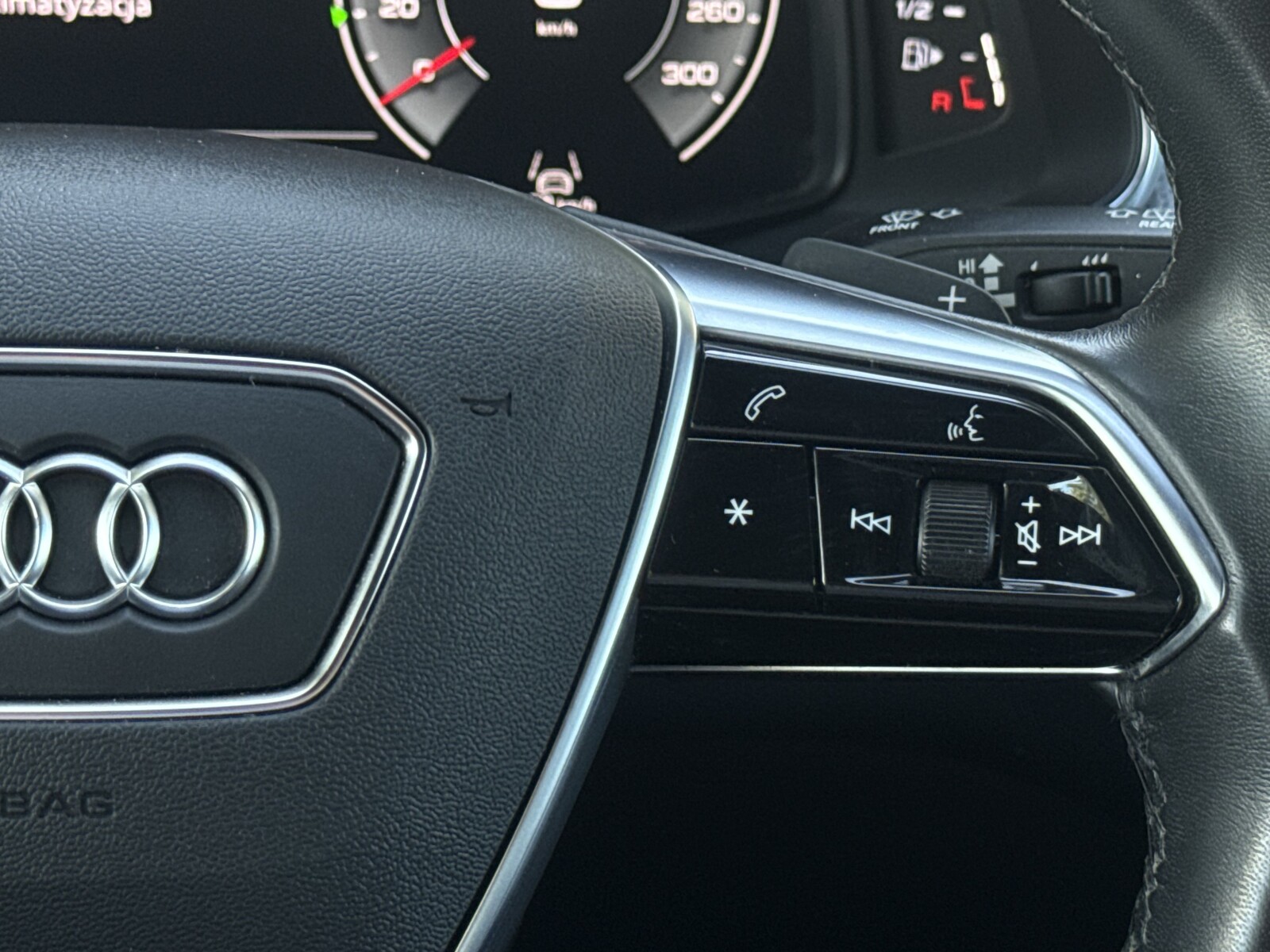 Audi A6 allroad - zdjęcie 19