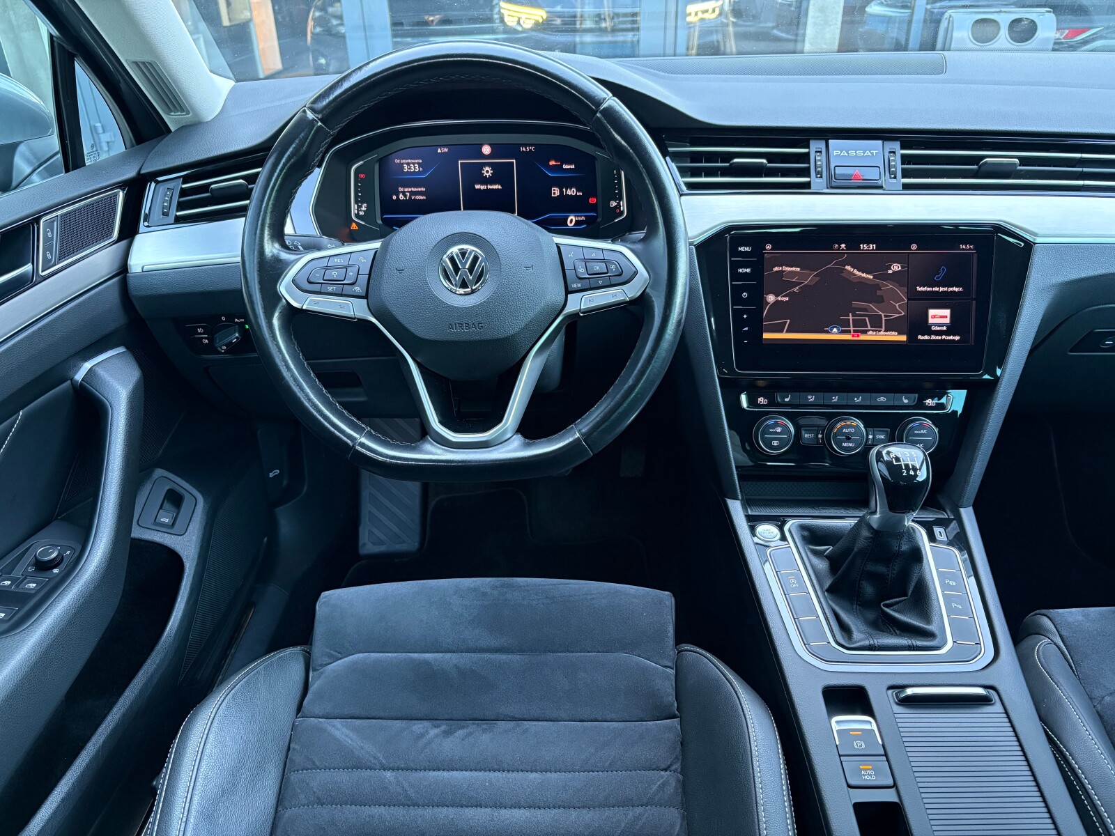 Volkswagen Passat Variant - zdjęcie 9