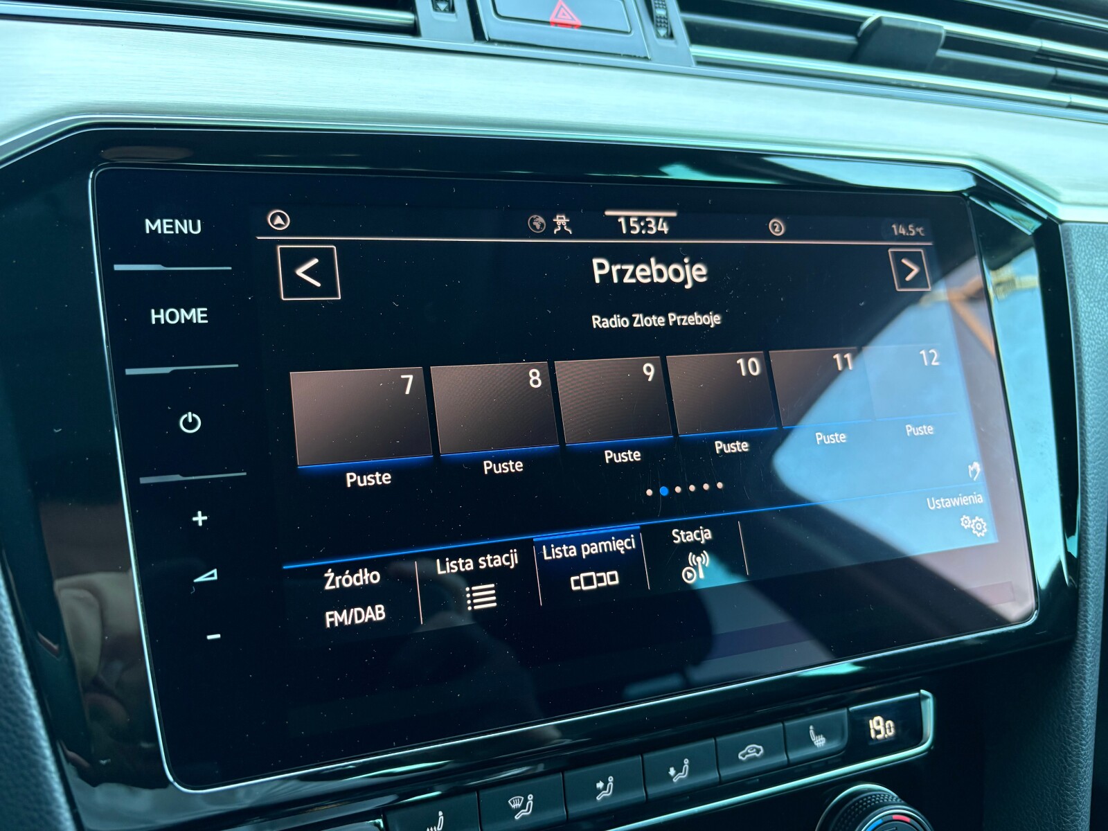 Volkswagen Passat Variant - zdjęcie 29