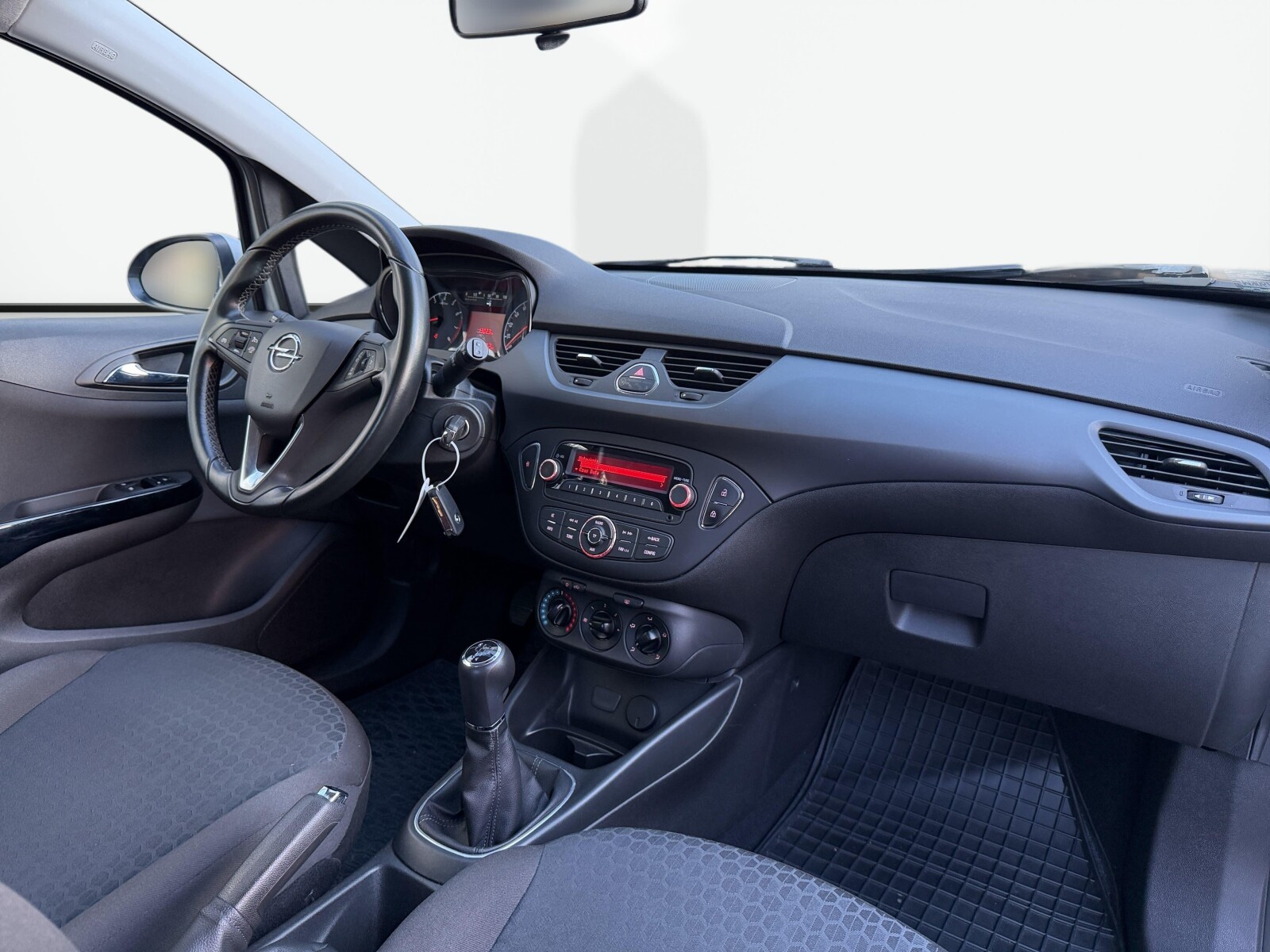 Opel Corsa - zdjęcie 30