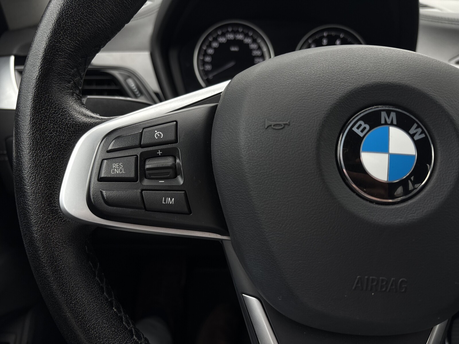 BMW X1 - zdjęcie 14