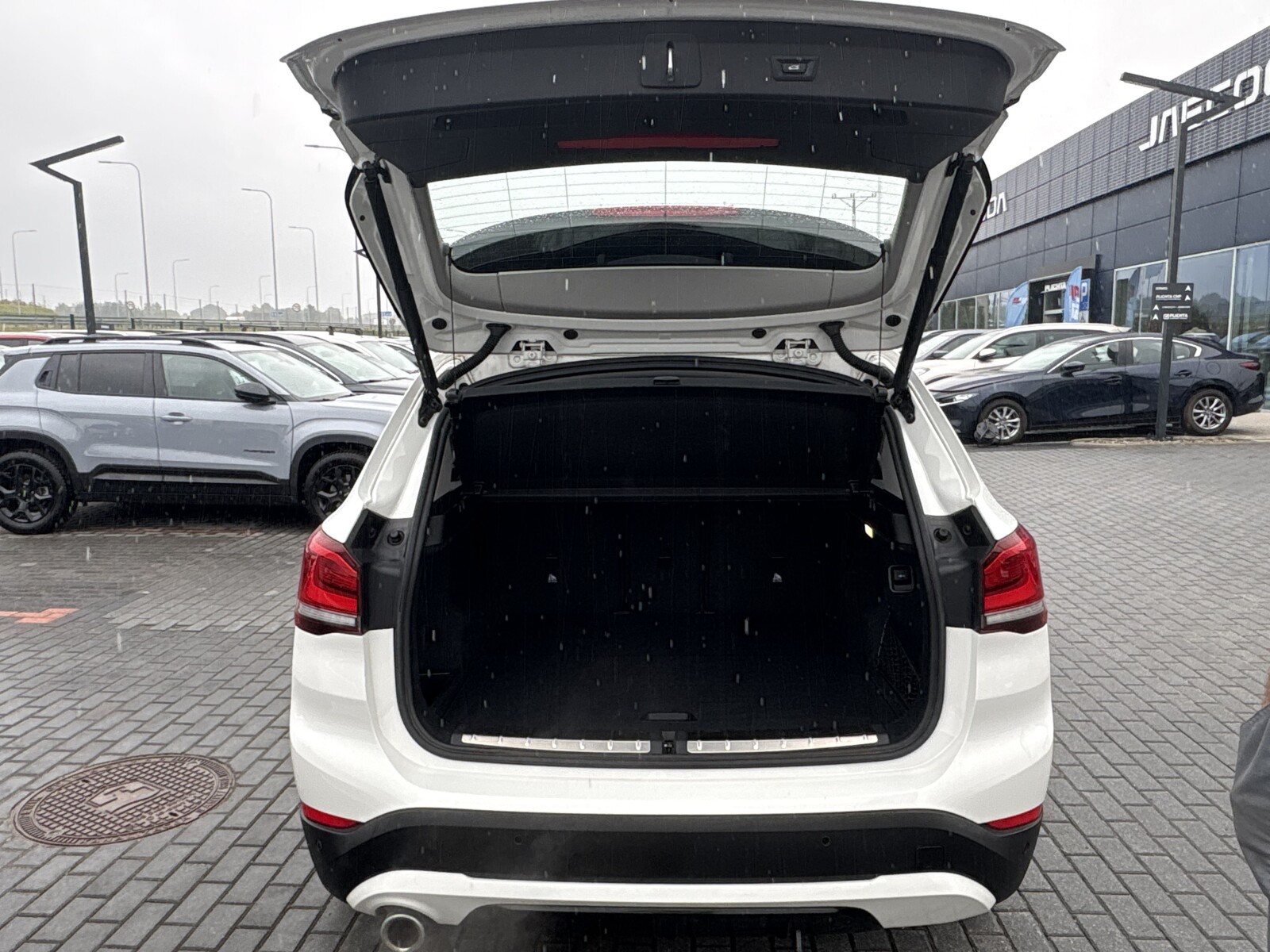 BMW X1 - zdjęcie 25