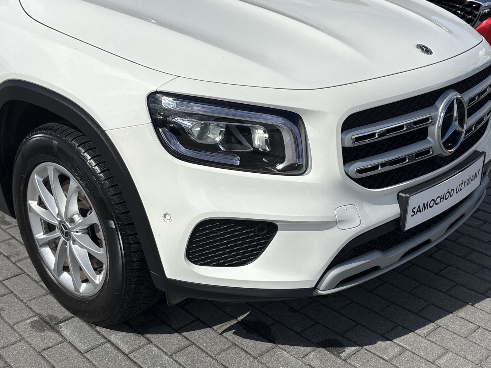 Mercedes-Benz GLB 200 - zdjęcie 32