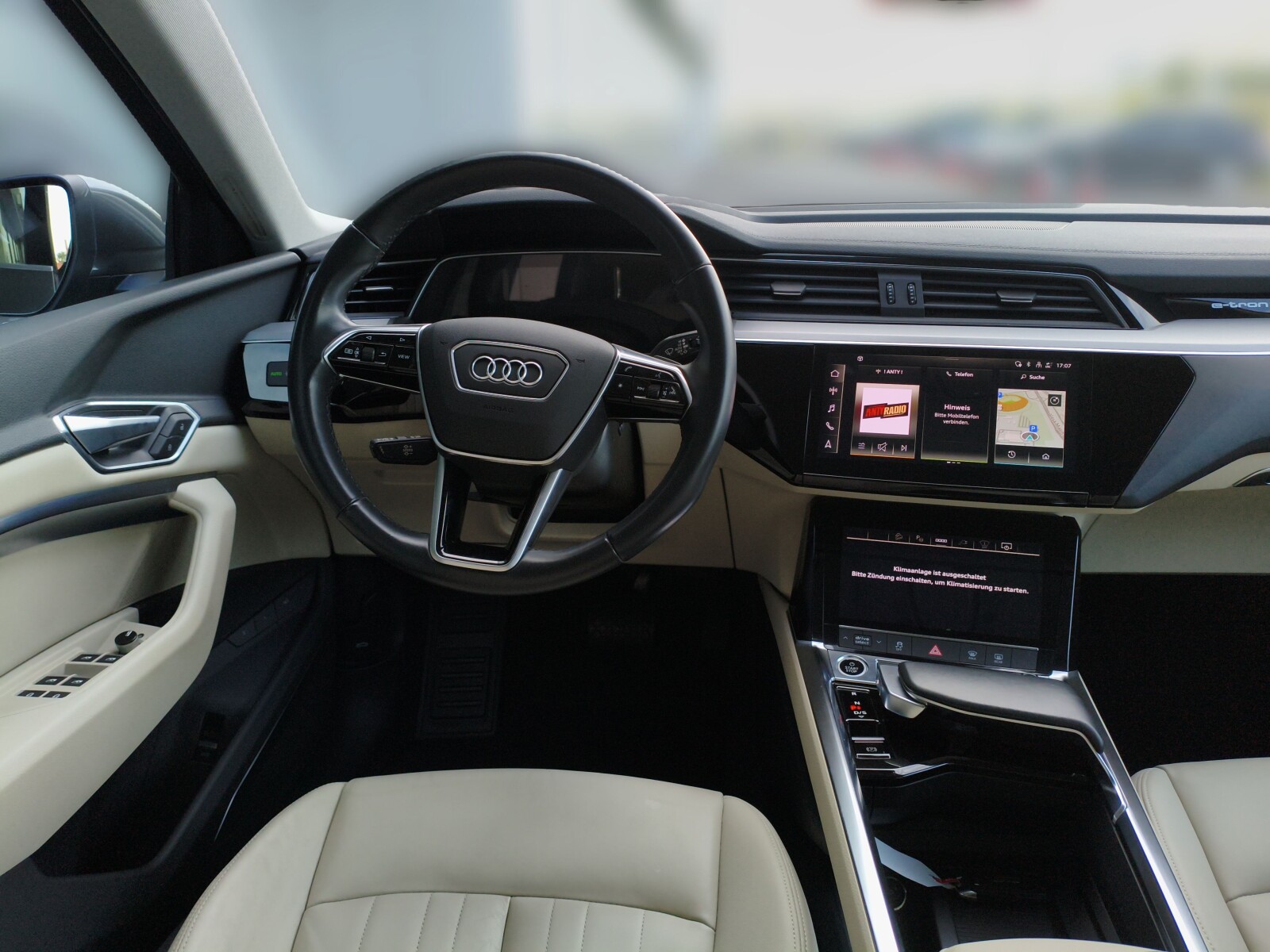 Audi e-tron - zdjęcie 15