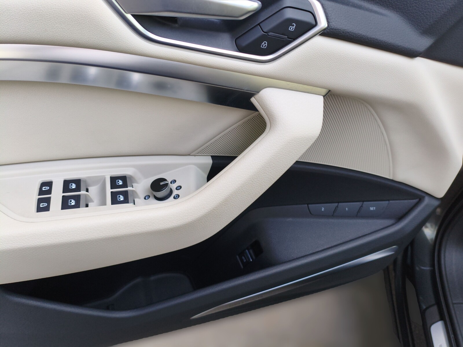 Audi e-tron - zdjęcie 21