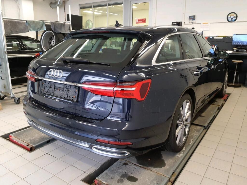 Audi A6 Avant - zdjęcie 4