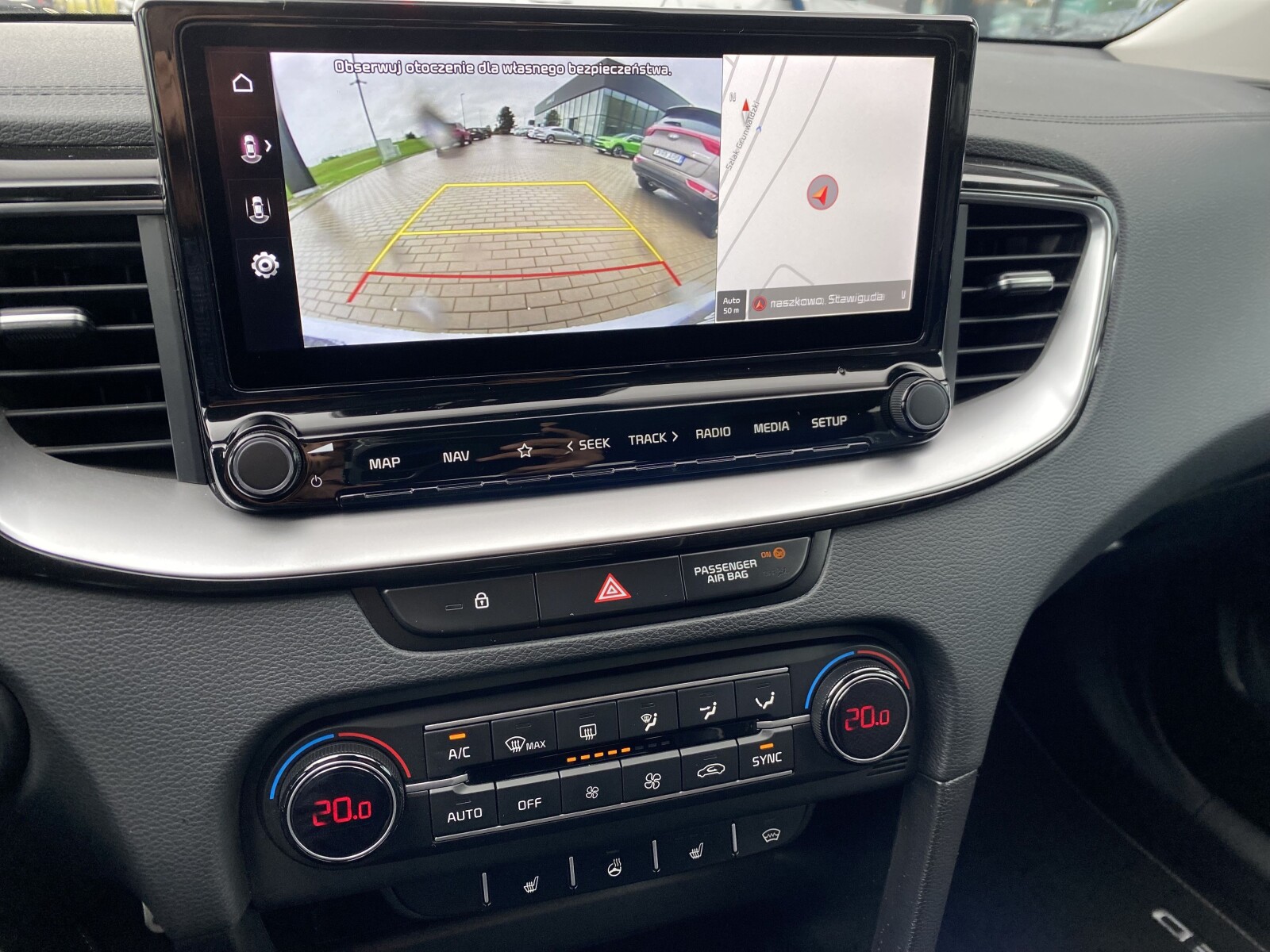 Kia Ceed - zdjęcie 23