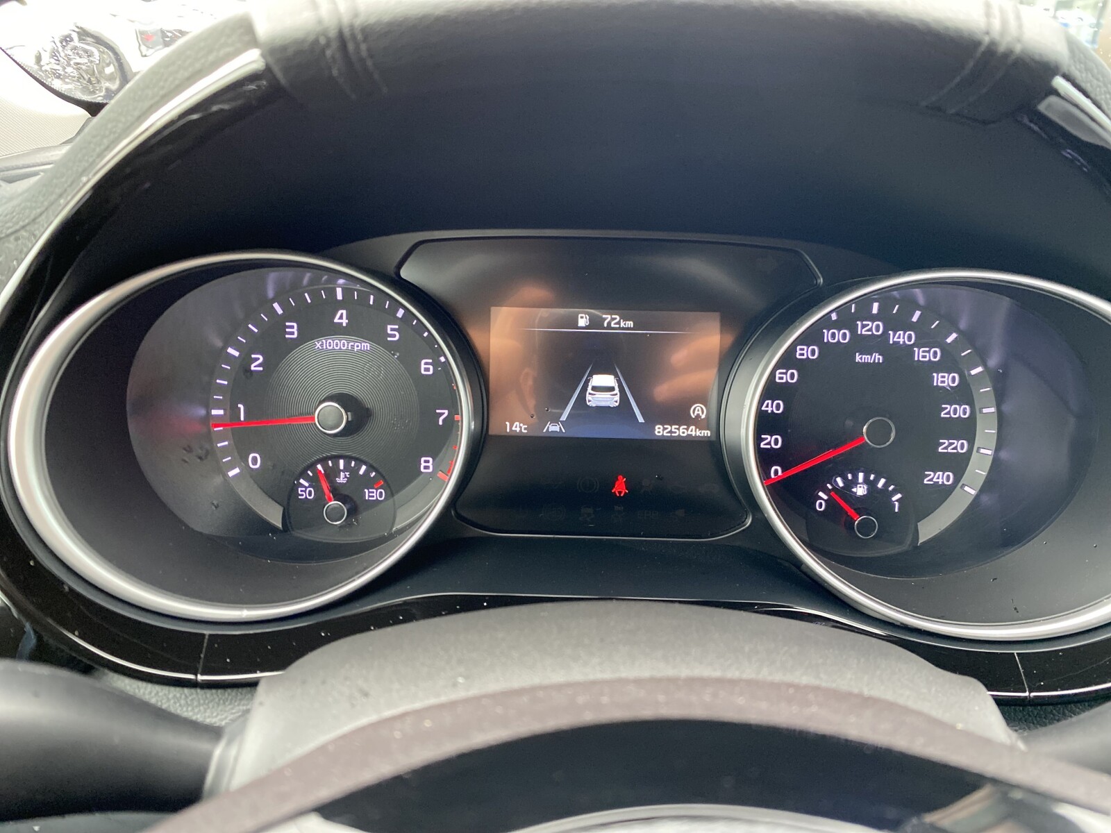 Kia Ceed - zdjęcie 24