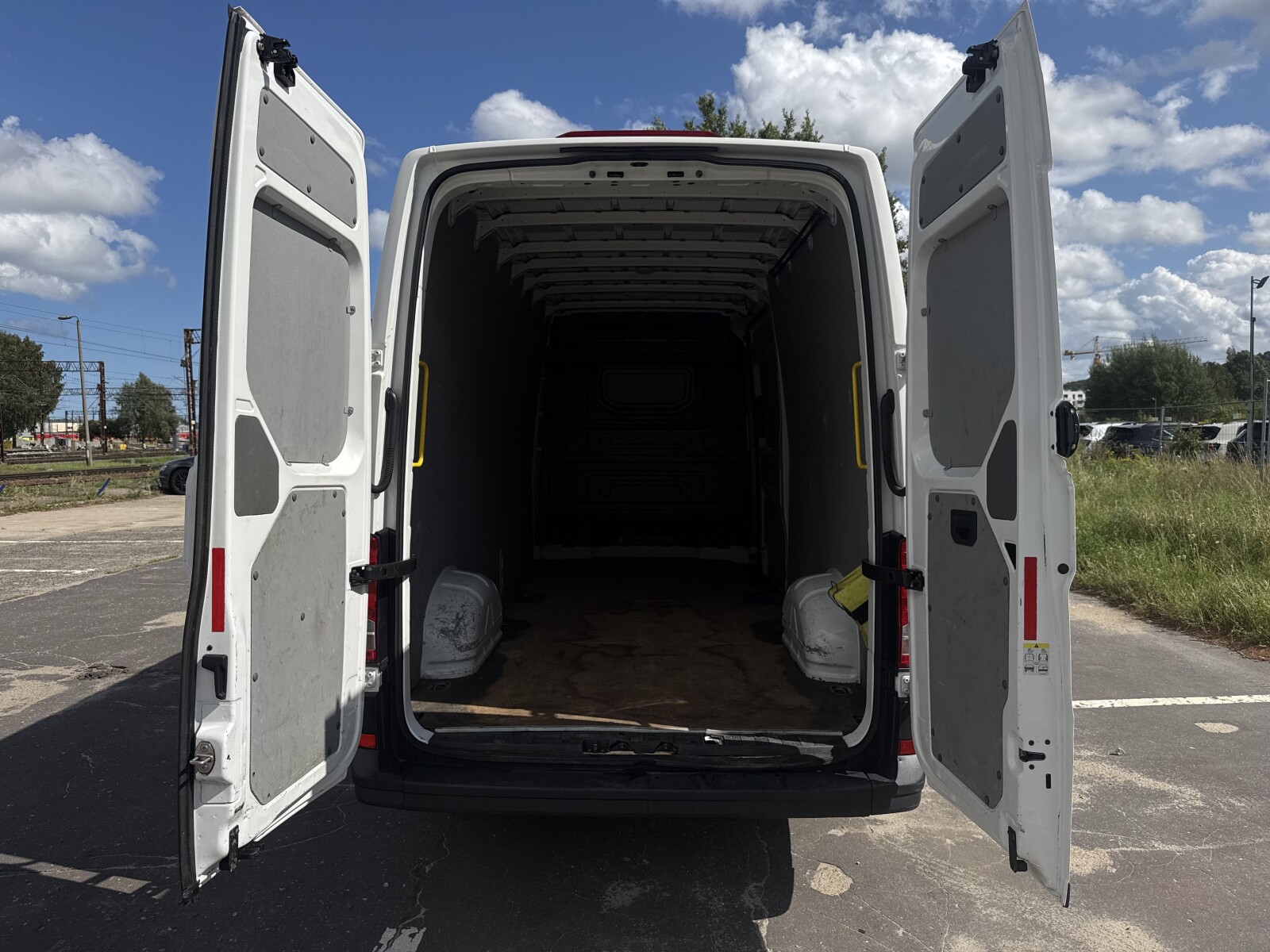 Volkswagen Crafter - zdjęcie 24