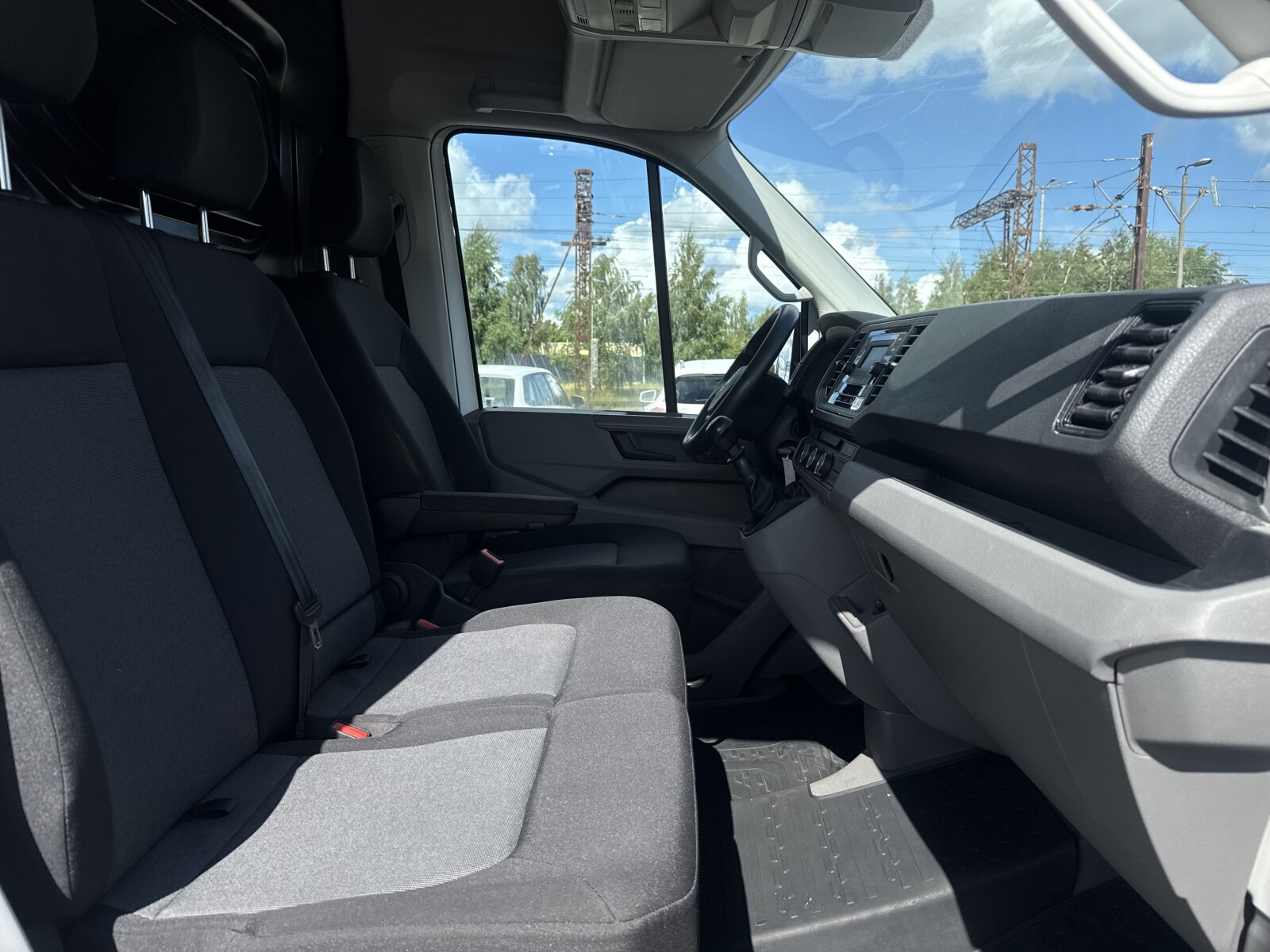 Volkswagen Crafter - zdjęcie 11