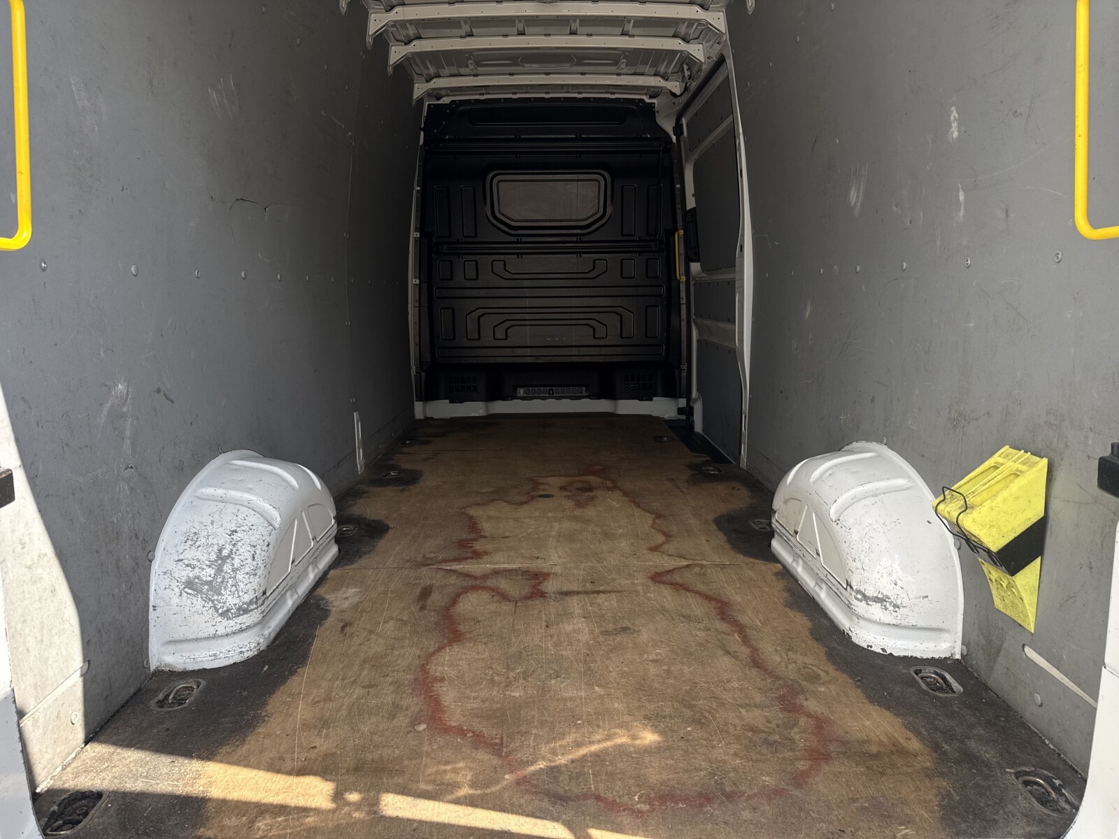 Volkswagen Crafter - zdjęcie 25