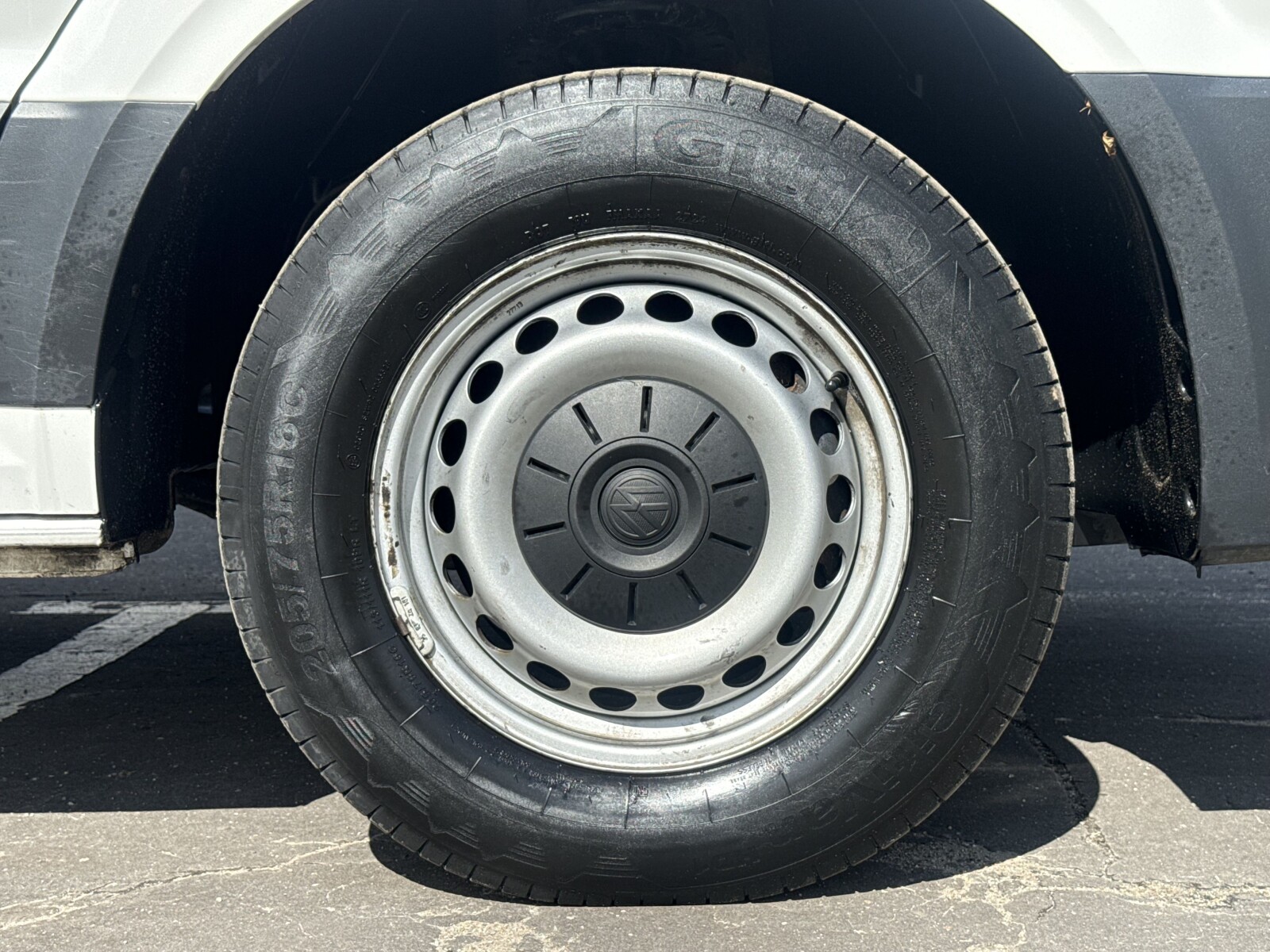 Volkswagen Crafter - zdjęcie 28