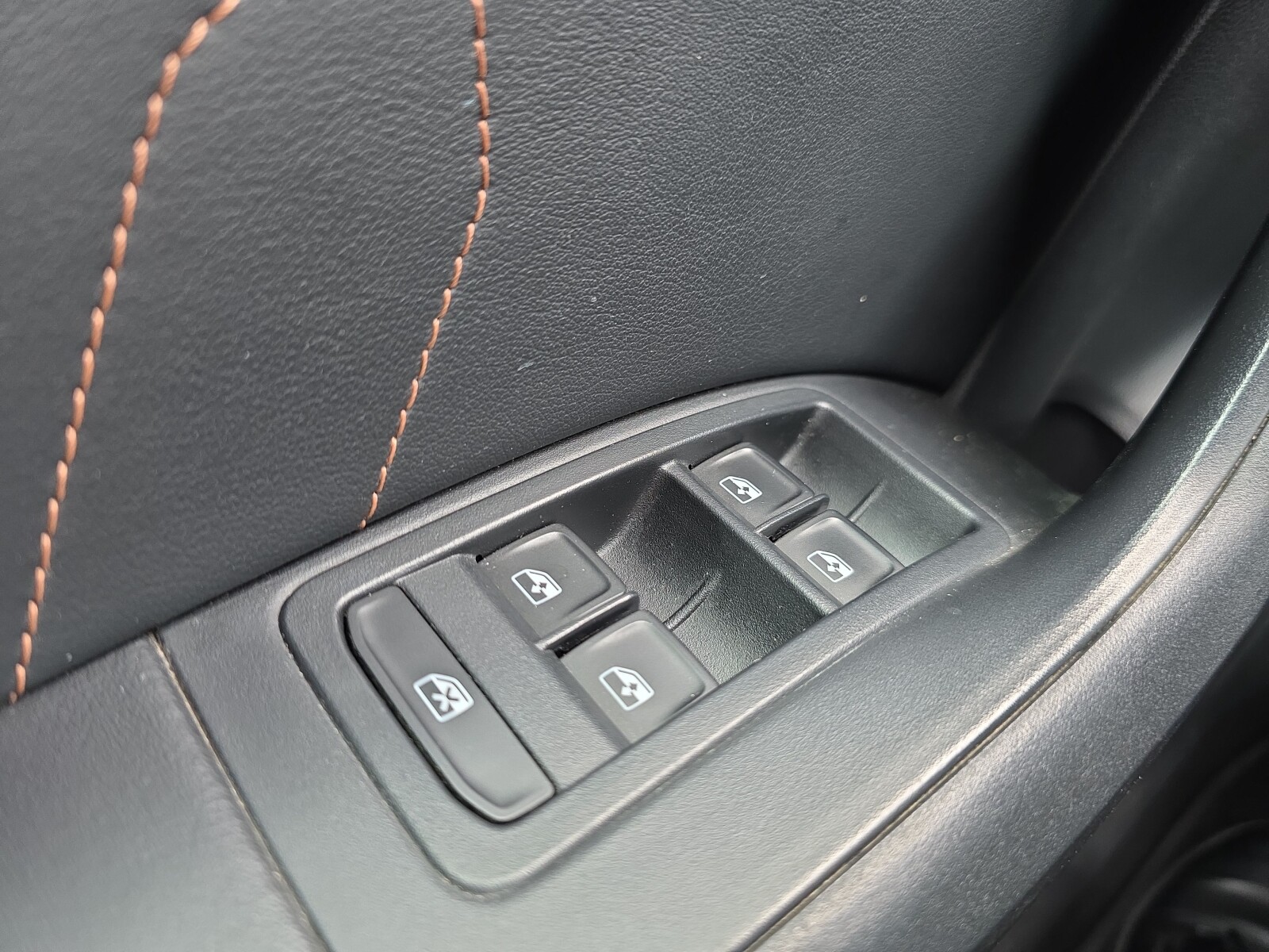 Cupra Ateca - zdjęcie 11