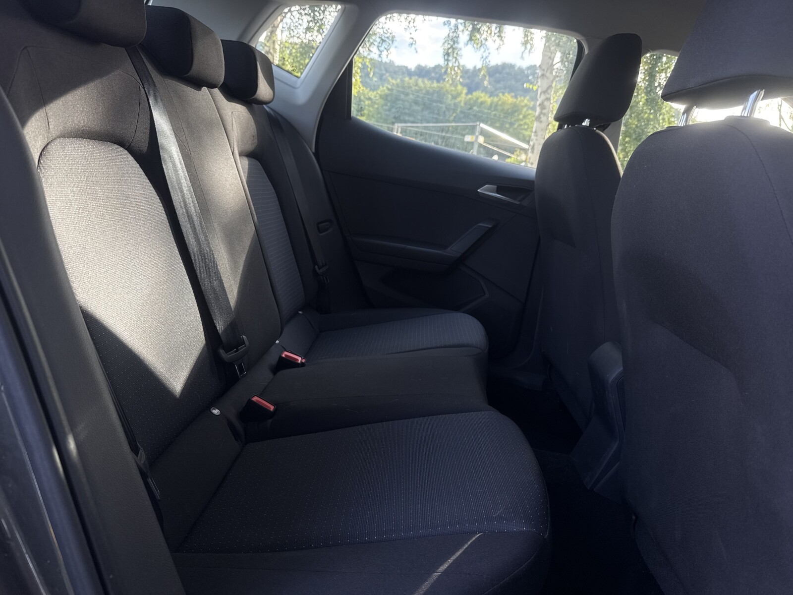 Seat Arona - zdjęcie 27