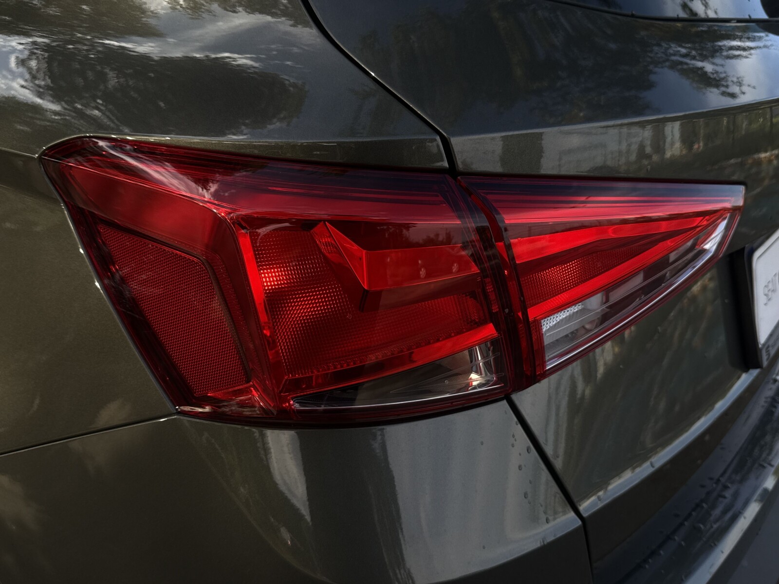 Seat Arona - zdjęcie 32