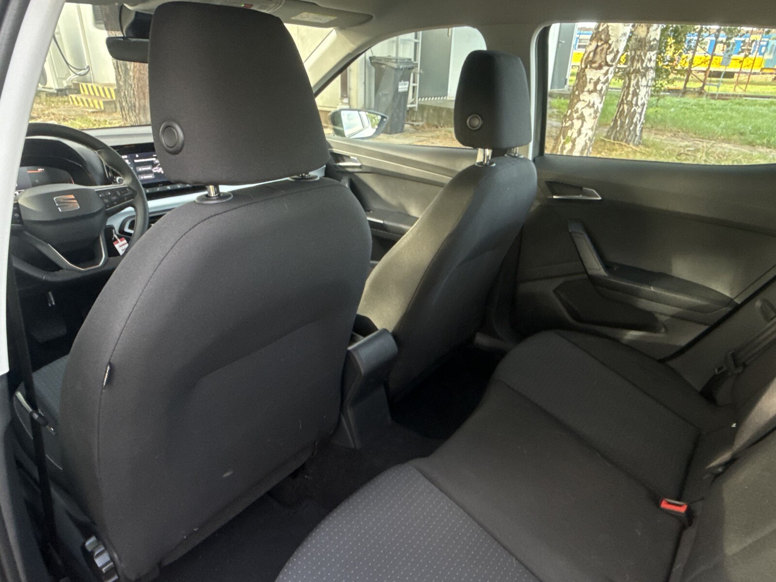 Seat Arona - zdjęcie 25