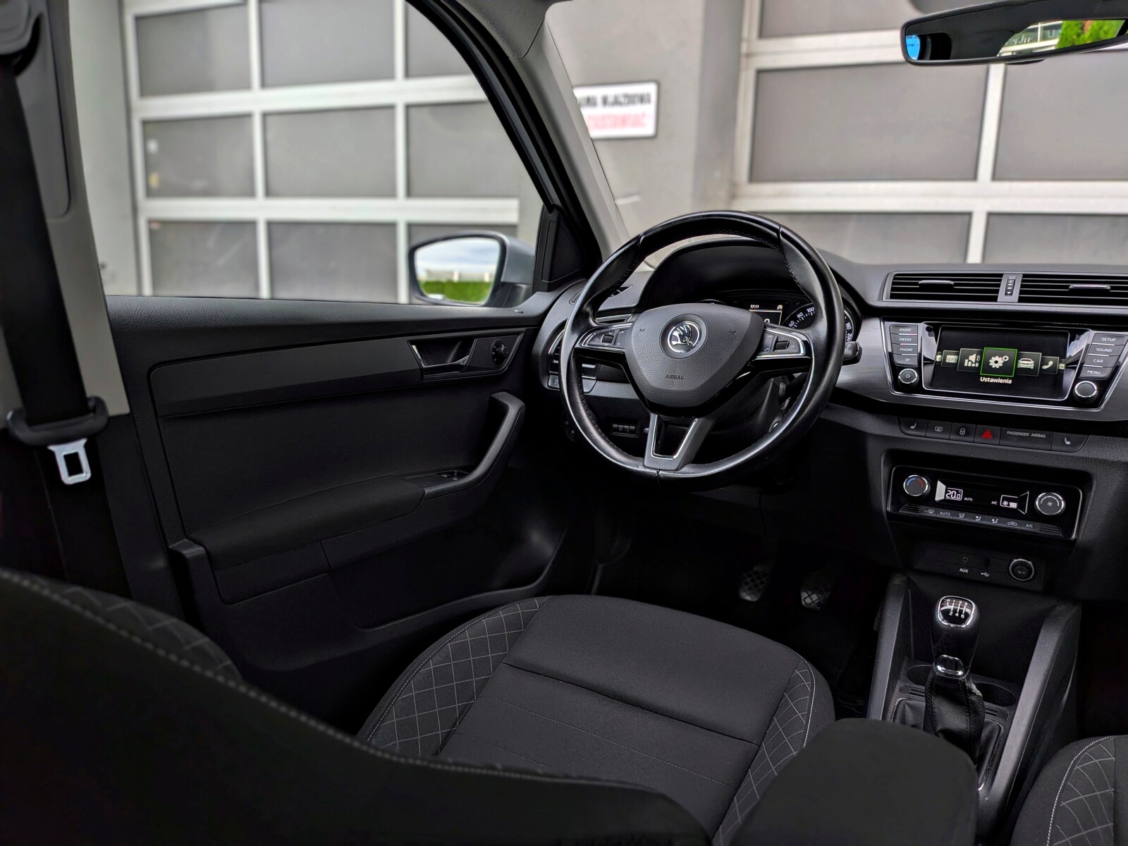 Škoda Fabia - zdjęcie 11