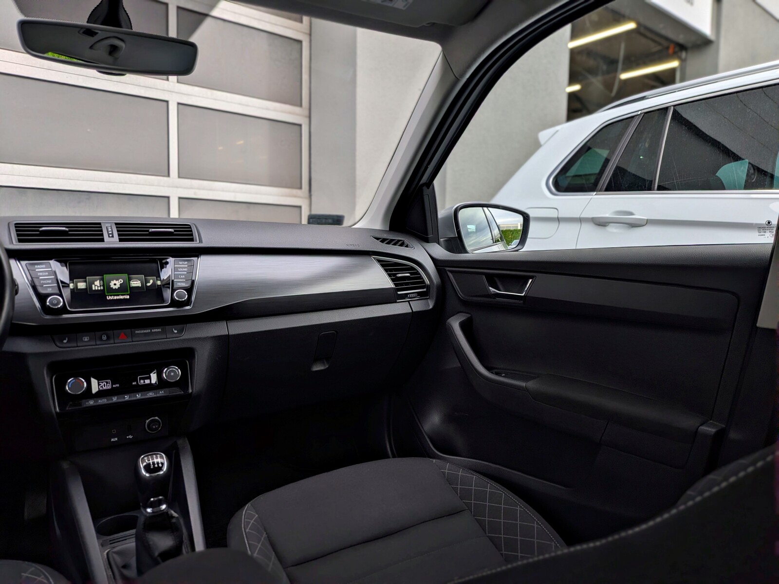 Škoda Fabia - zdjęcie 12