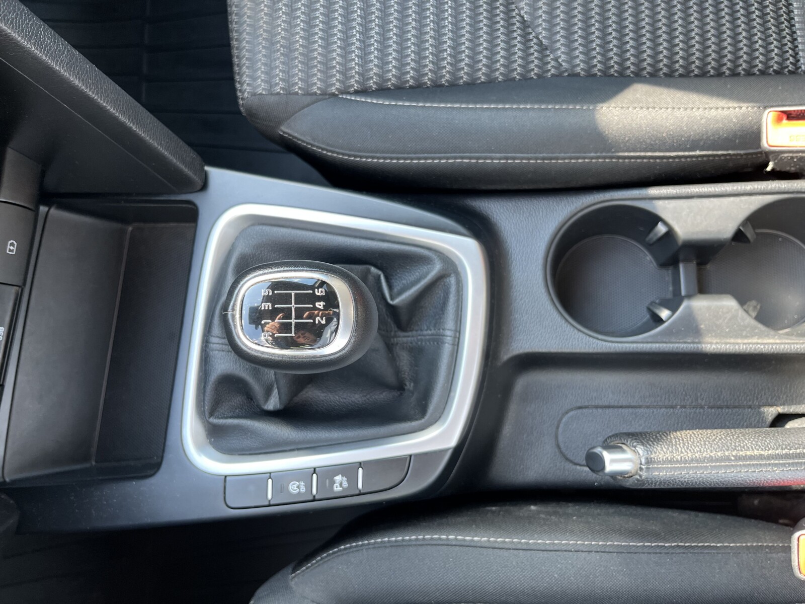 Kia XCeed - zdjęcie 25