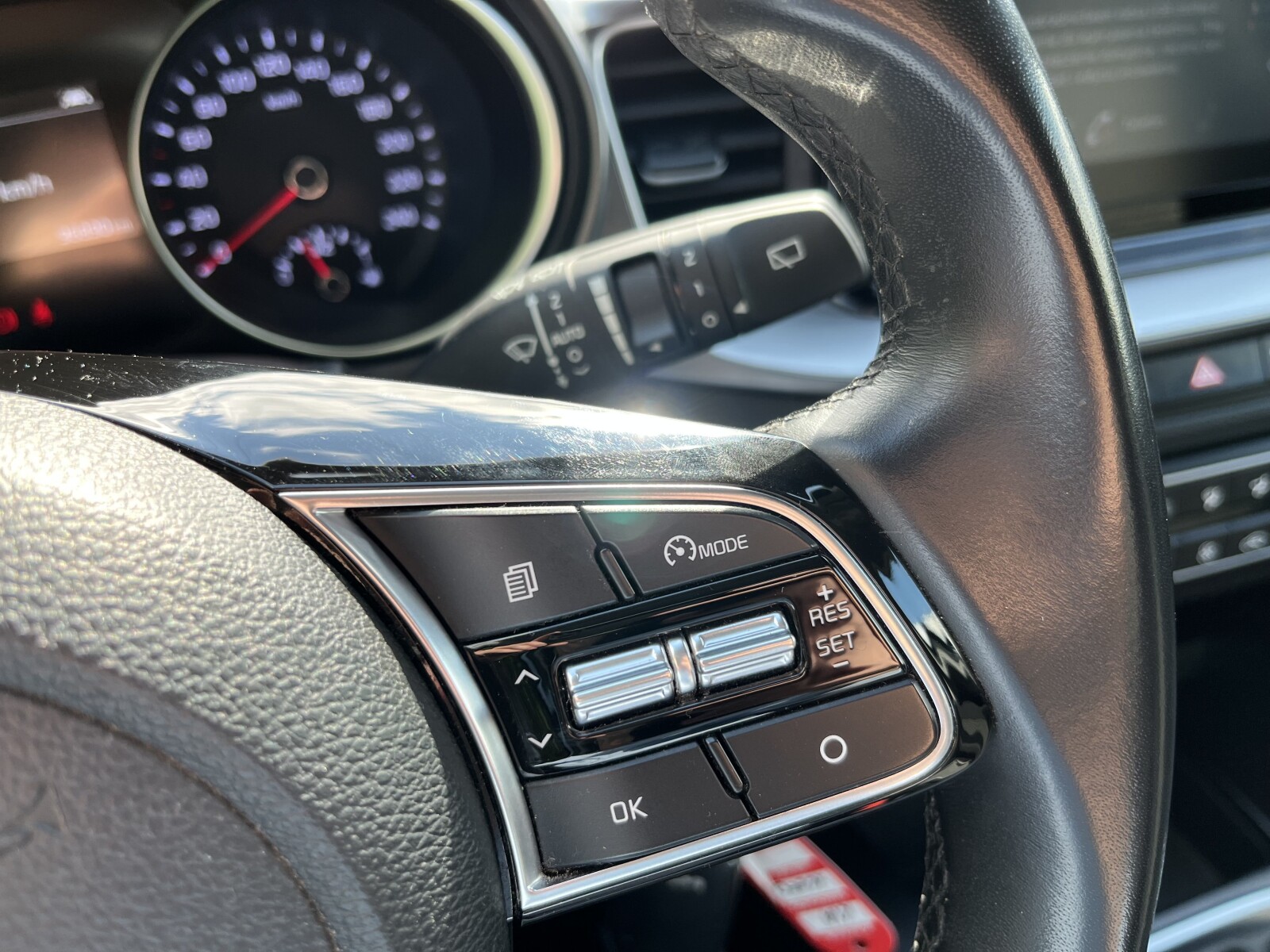 Kia XCeed - zdjęcie 24