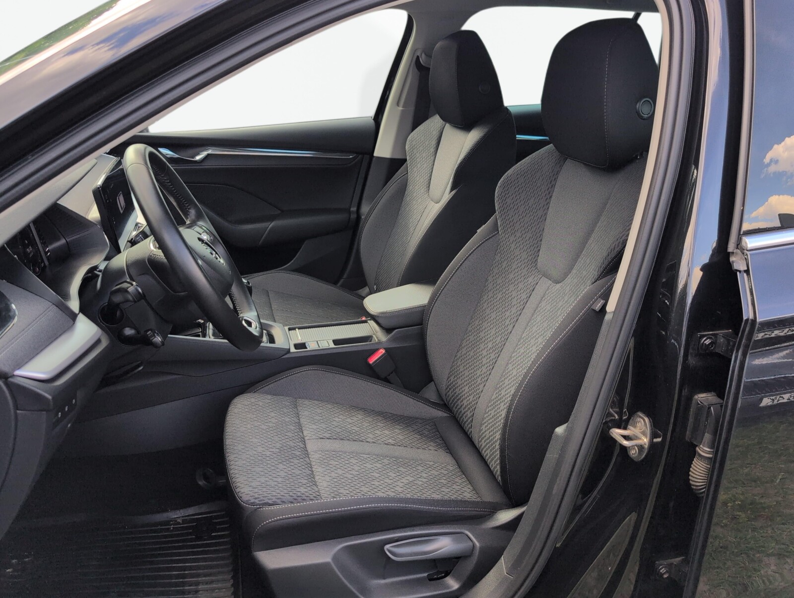 Škoda Octavia Combi - zdjęcie 18
