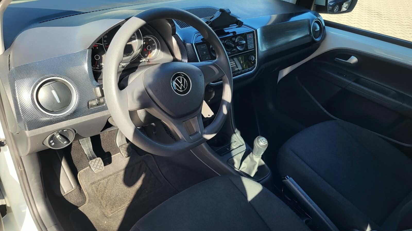 Volkswagen up! - zdjęcie 9