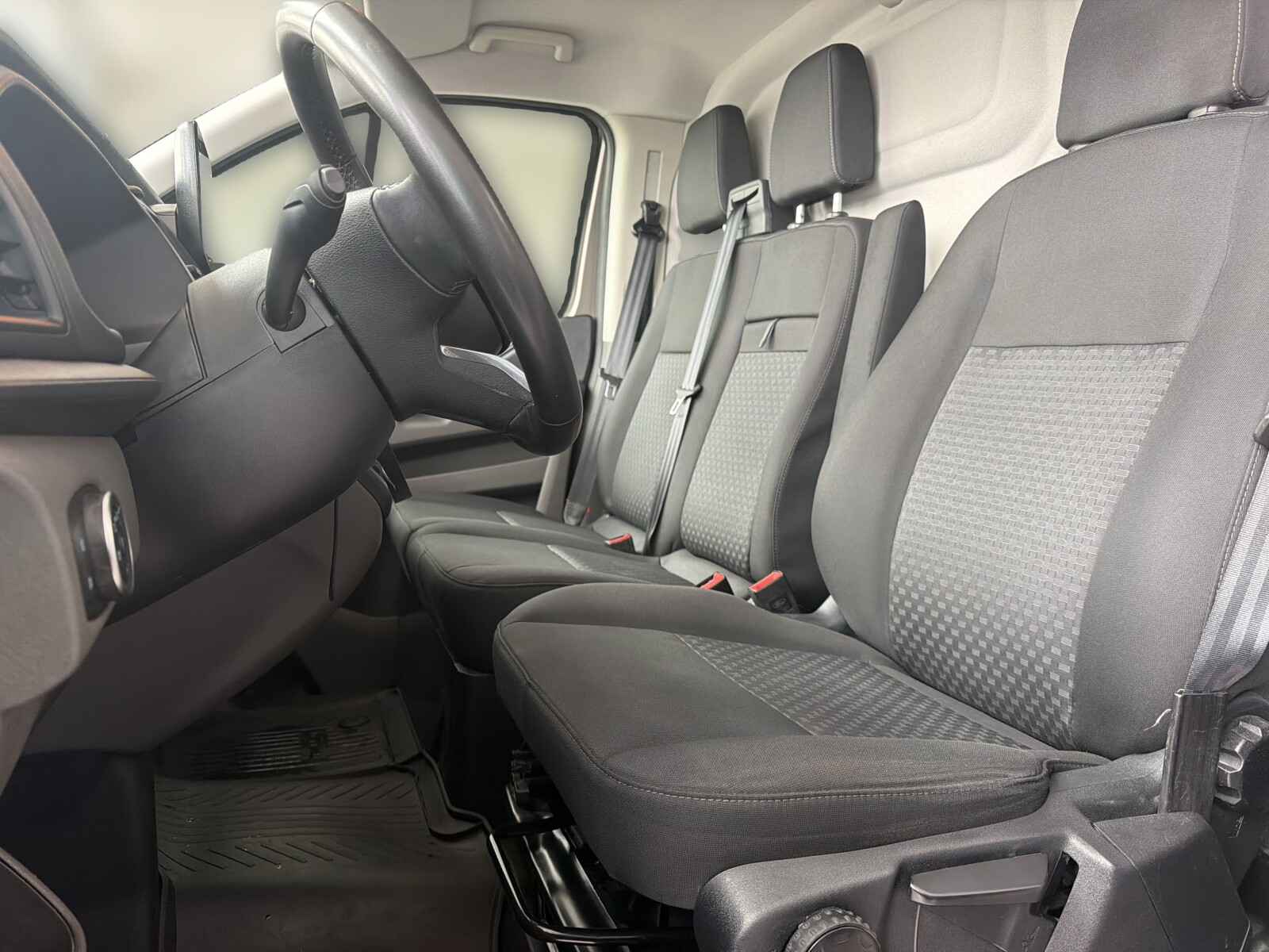 Ford Transit Custom - zdjęcie 10
