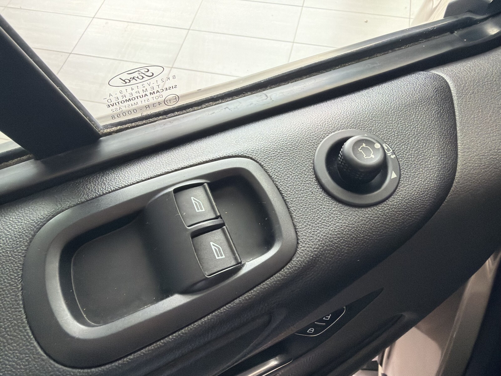Ford Transit Custom - zdjęcie 13
