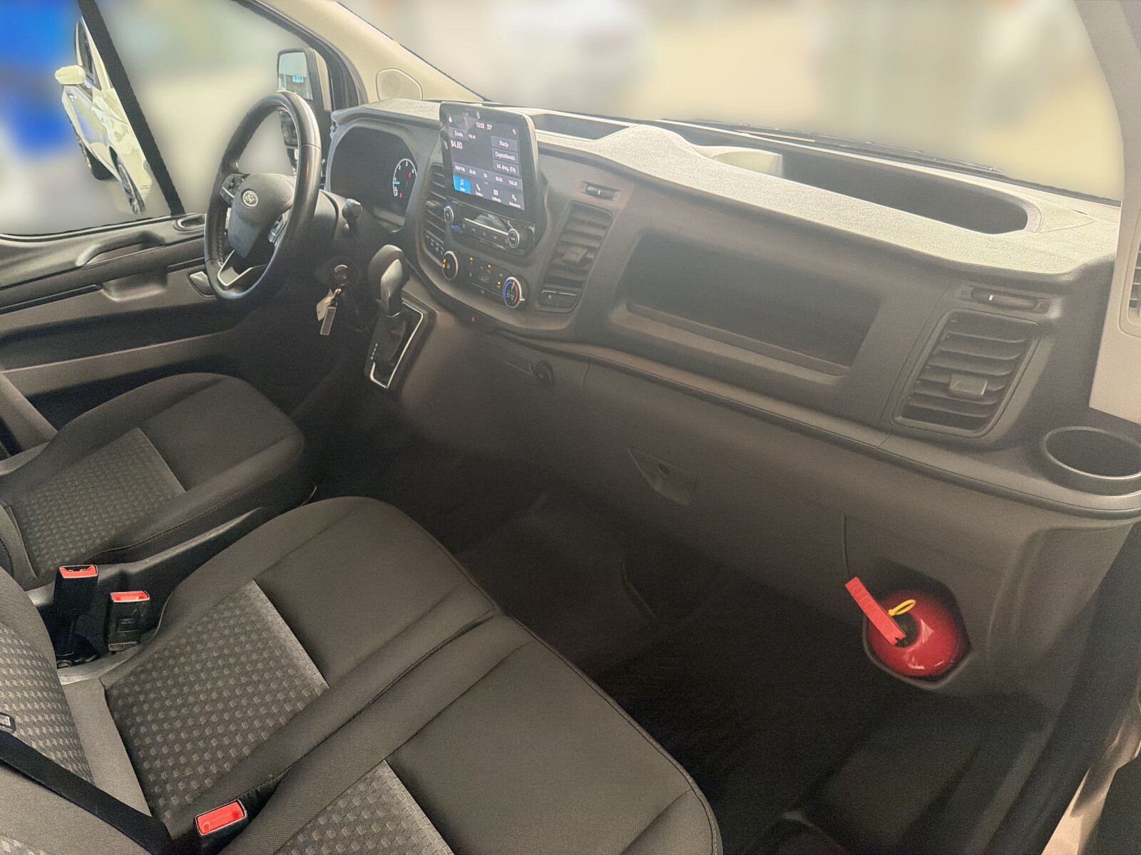 Ford Transit Custom - zdjęcie 11