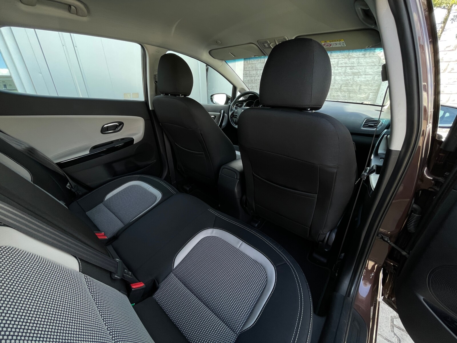 Kia Ceed - zdjęcie 13