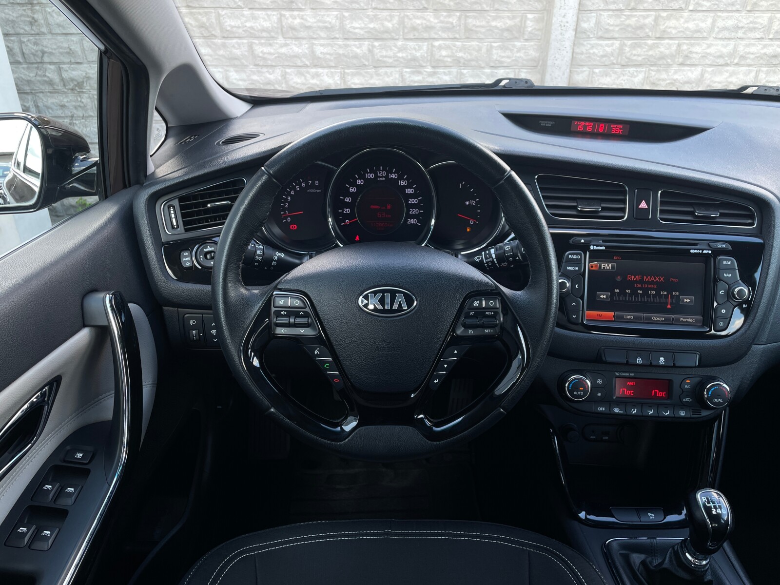 Kia Ceed - zdjęcie 18