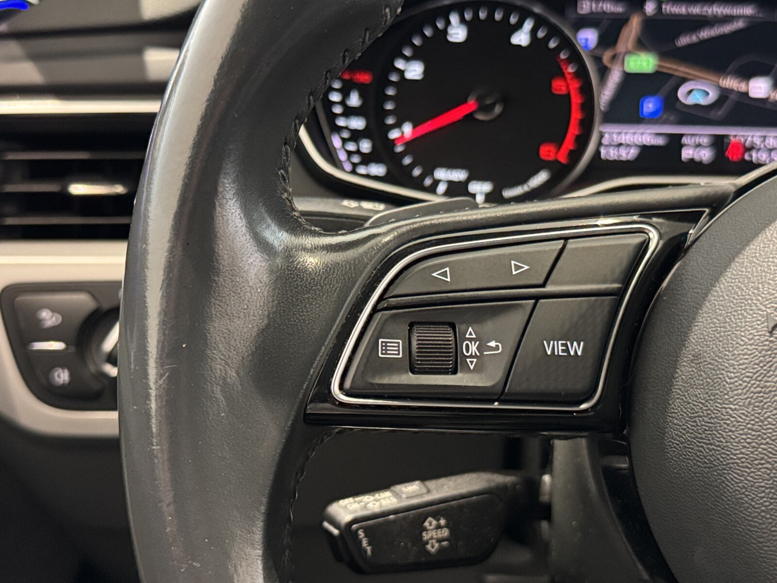 Audi A4 Avant - zdjęcie 28