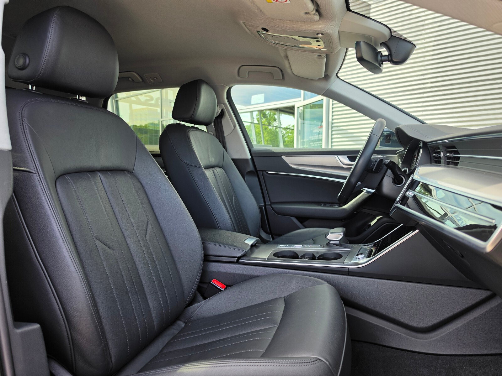 Audi A6 Avant - zdjęcie 24