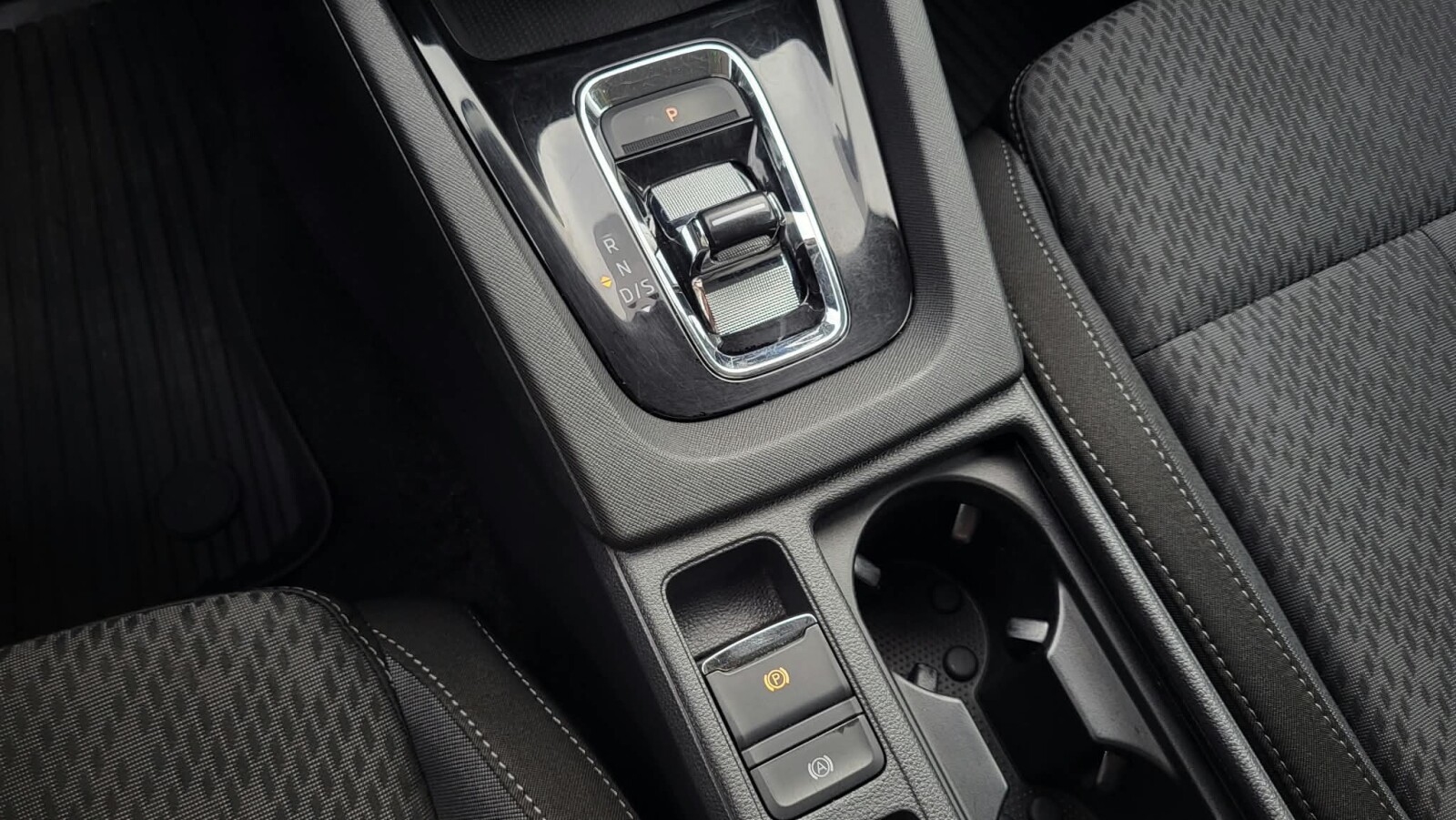 Škoda Octavia Combi - zdjęcie 24