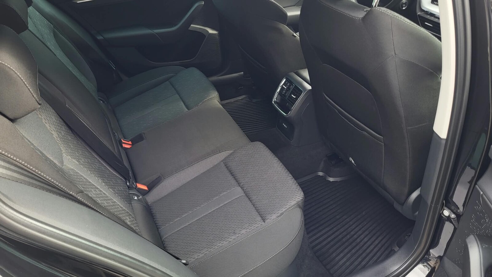 Škoda Octavia Combi - zdjęcie 15