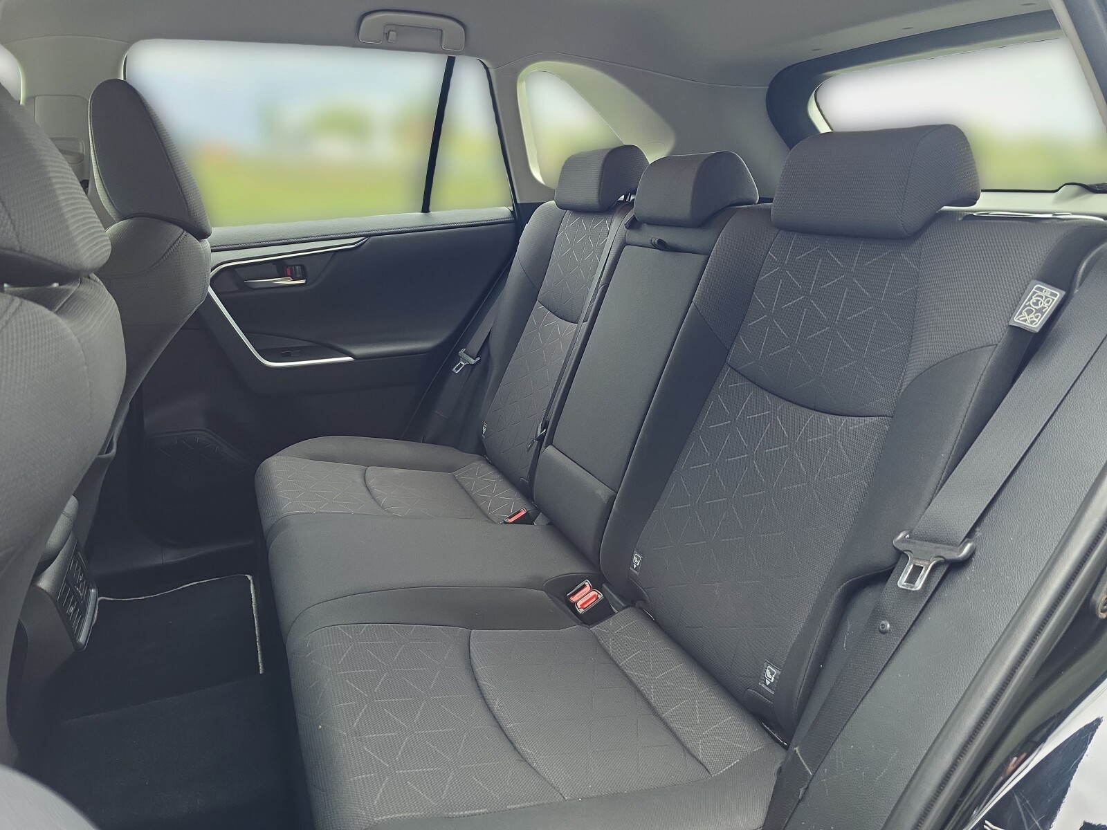 Toyota RAV 4 - zdjęcie 25