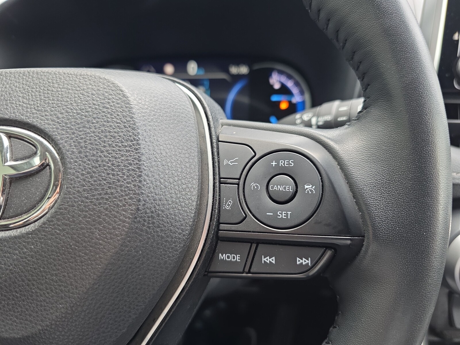 Toyota RAV 4 - zdjęcie 13